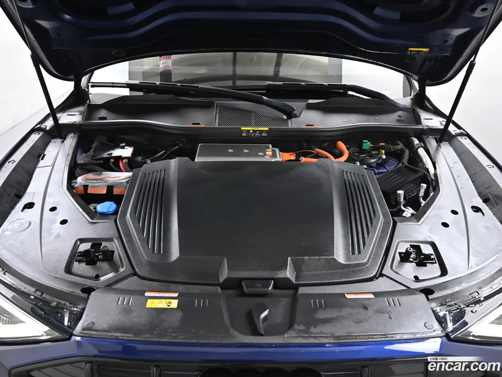 Audi e-tron 2022 — 13