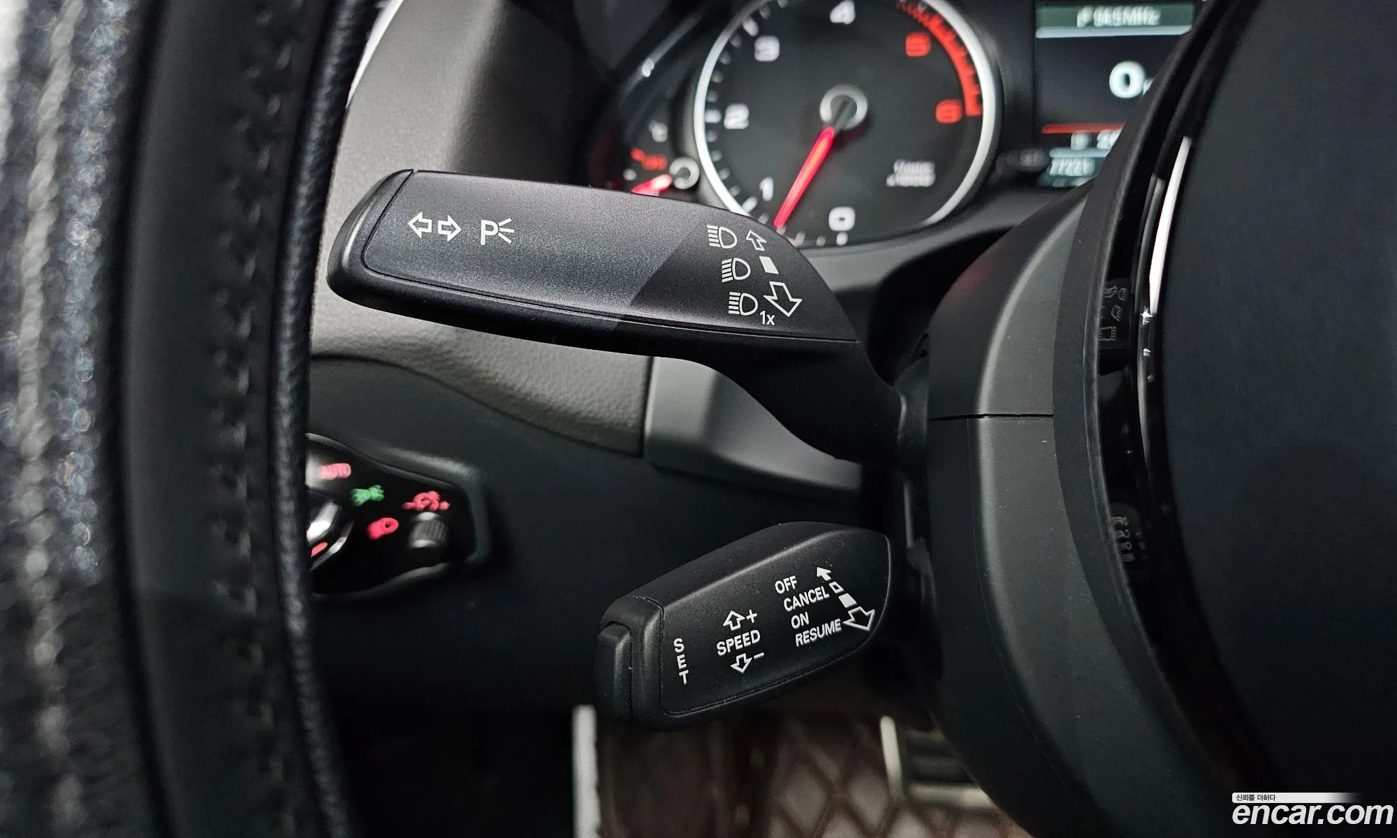 Audi Q5 2015 WAUZZZ8R4FA047424 — 32