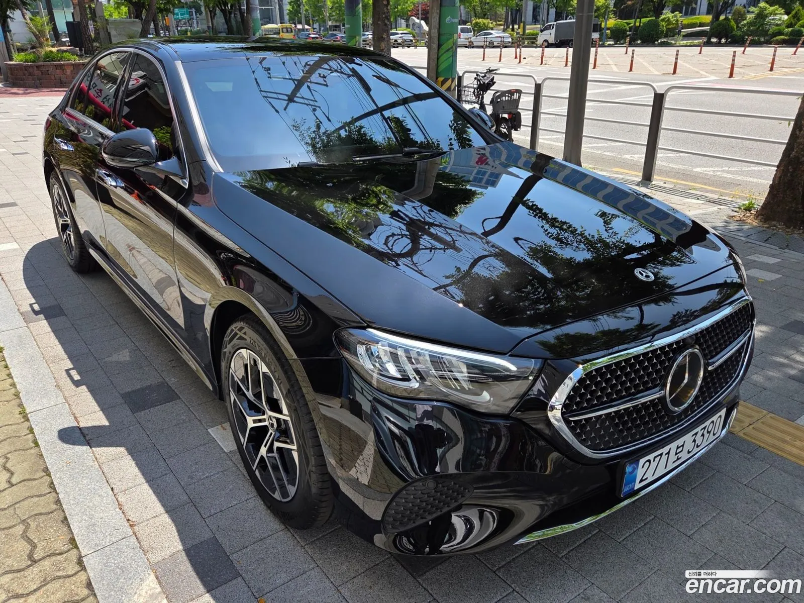 Mercedes-Benz E-Class W214 2026 — 11
