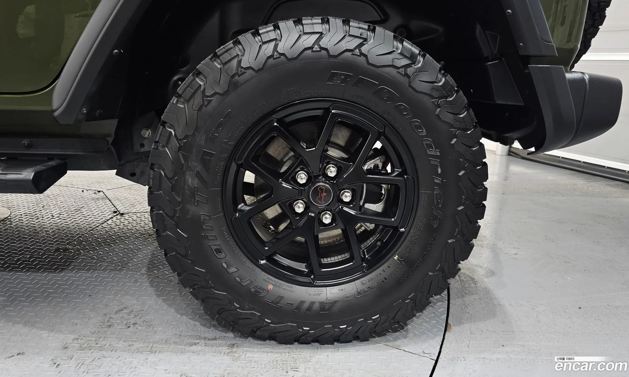 Jeep Wrangler 2024 — 25
