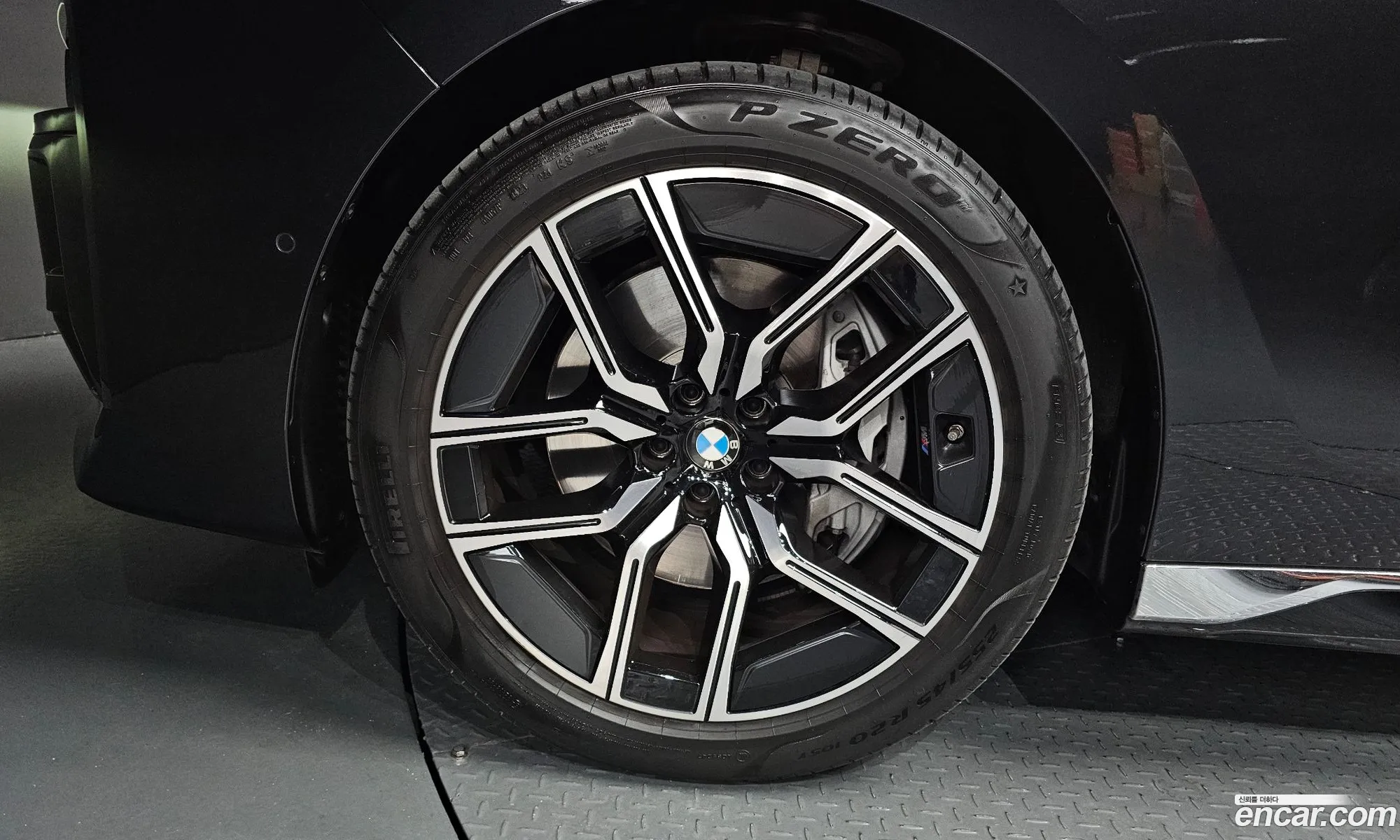 BMW 7 Series 2023 — 14