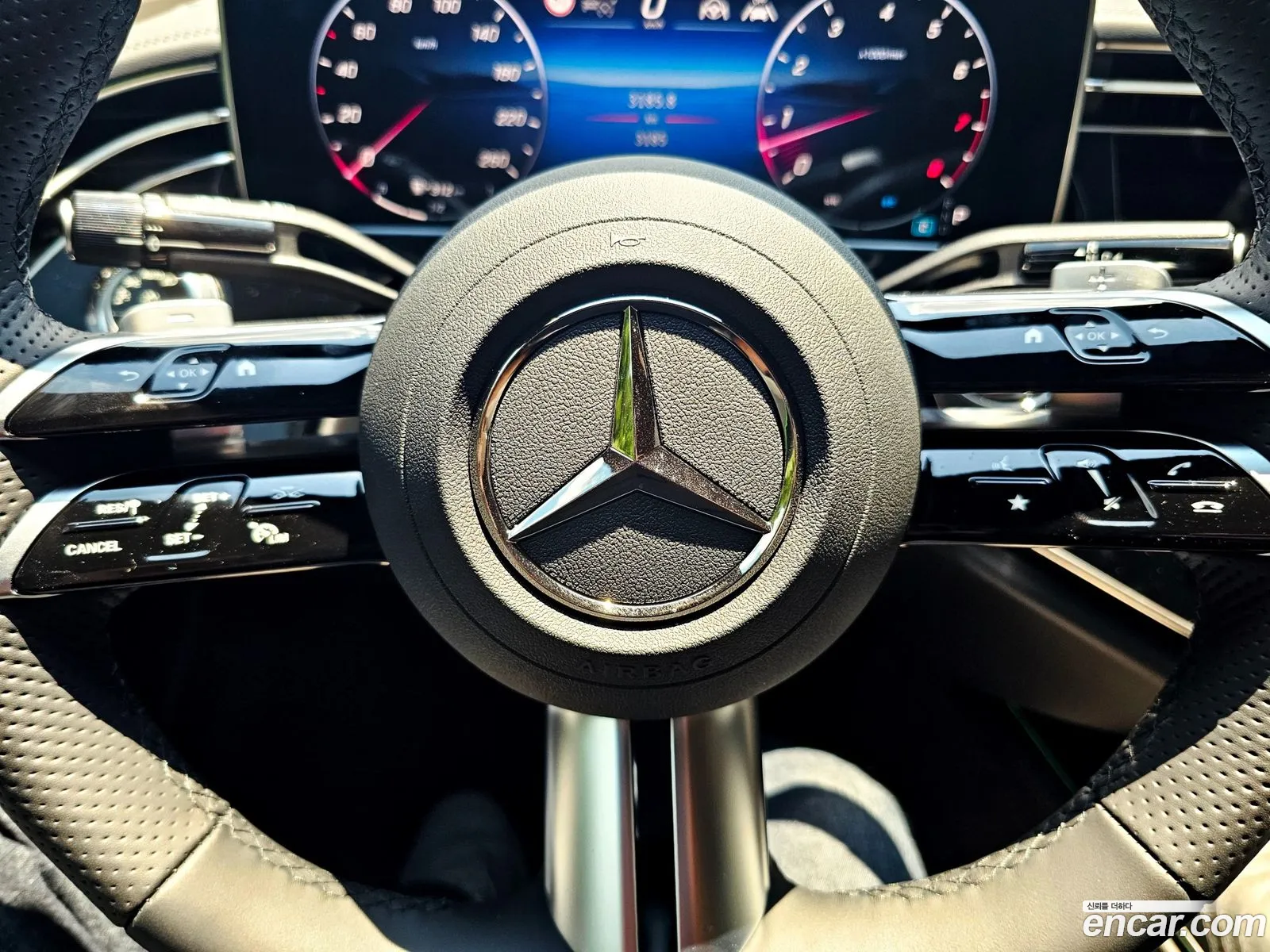 Mercedes-Benz E-Class W214 2025 — 13