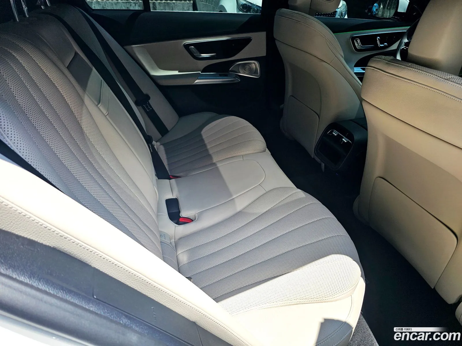 Mercedes-Benz E-Class W214 2025 — 7