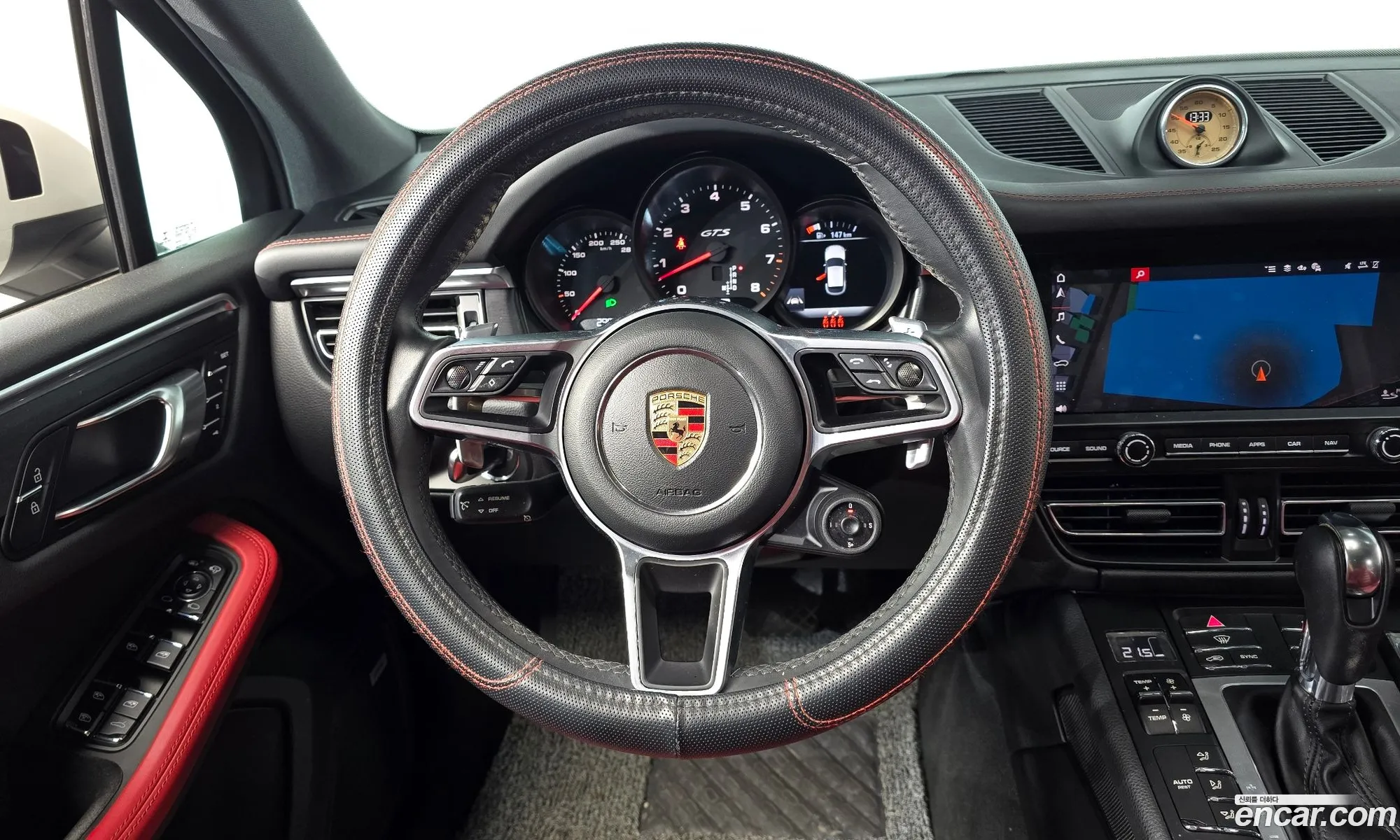 Porsche Macan 2020 WP1AG2953LLB65276 — 2