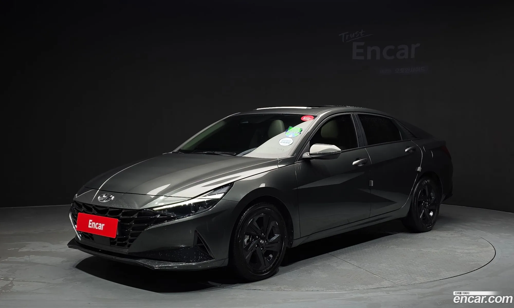 Hyundai Elantra 2022 — 4