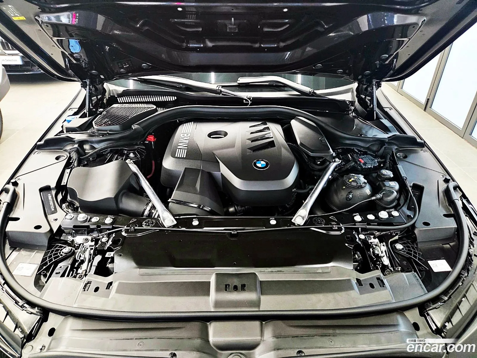 BMW 5 Series 2025 — 9