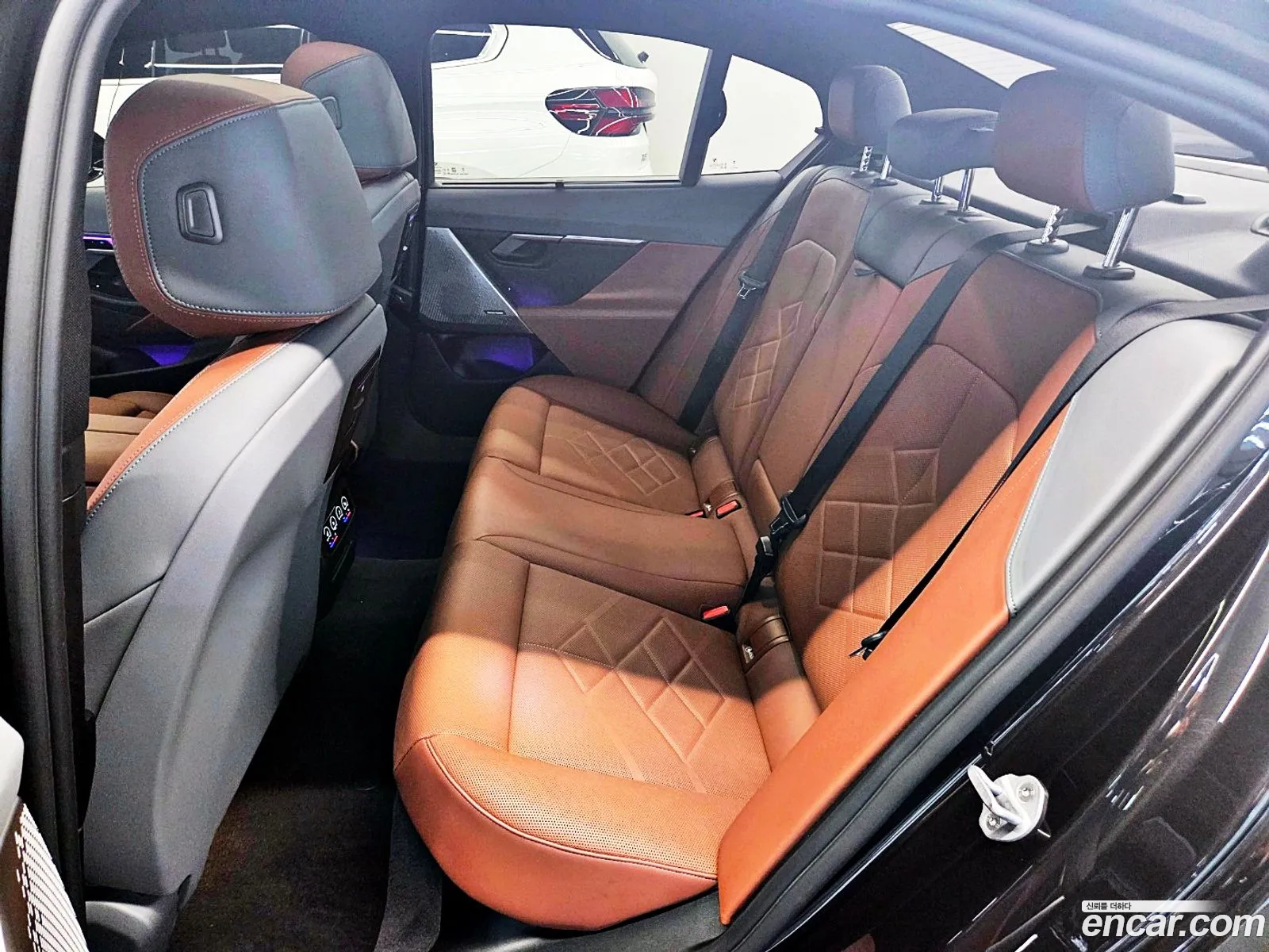 BMW 5 Series 2025 — 8