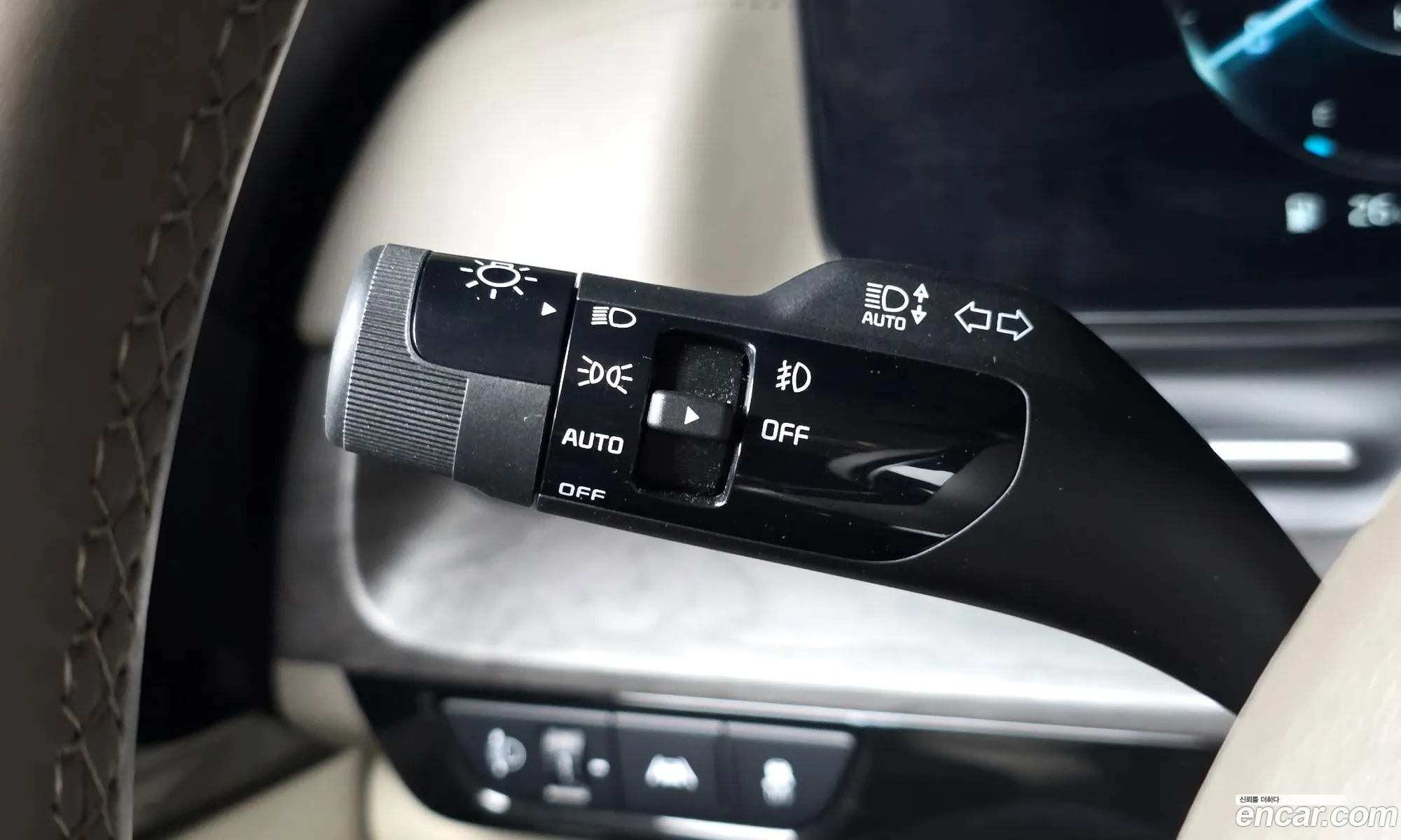 Kia Carnival 2023 KNANE813BPS347622 — 28