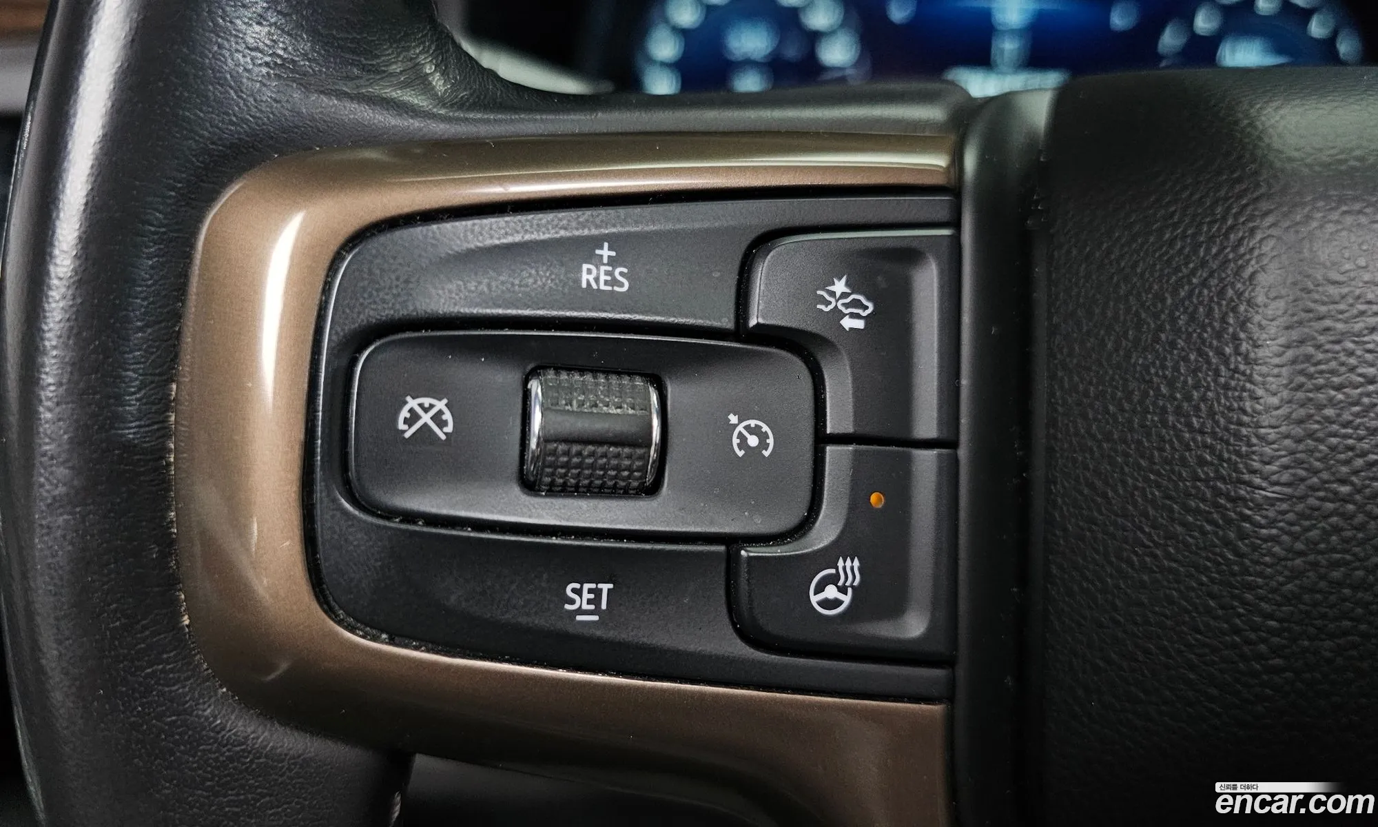 Chevrolet (GM Daewoo) Tahoe 2022 — 5