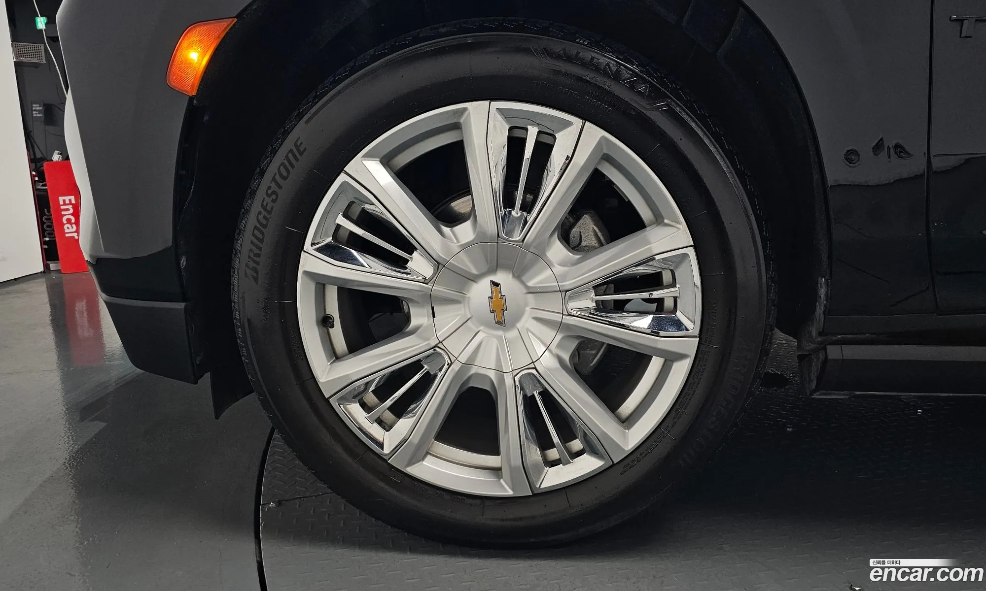 Chevrolet (GM Daewoo) Tahoe 2022 — 12
