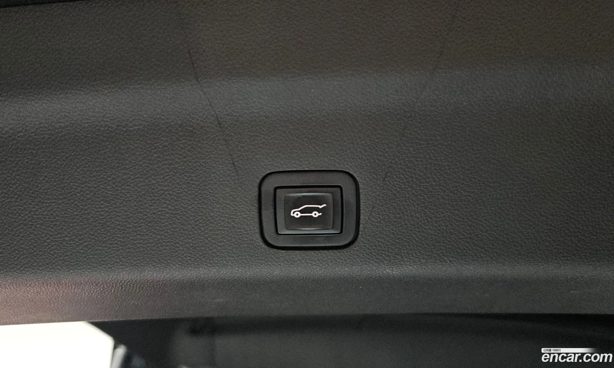 Chevrolet (GM Daewoo) Tahoe 2022 — 21