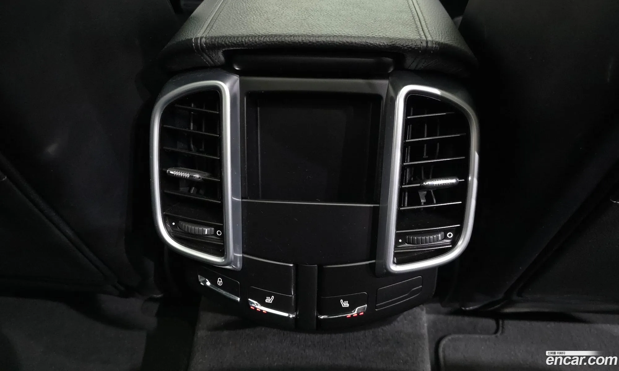 Porsche Cayenne 2017 WP1AF2928HLA30469 — 8