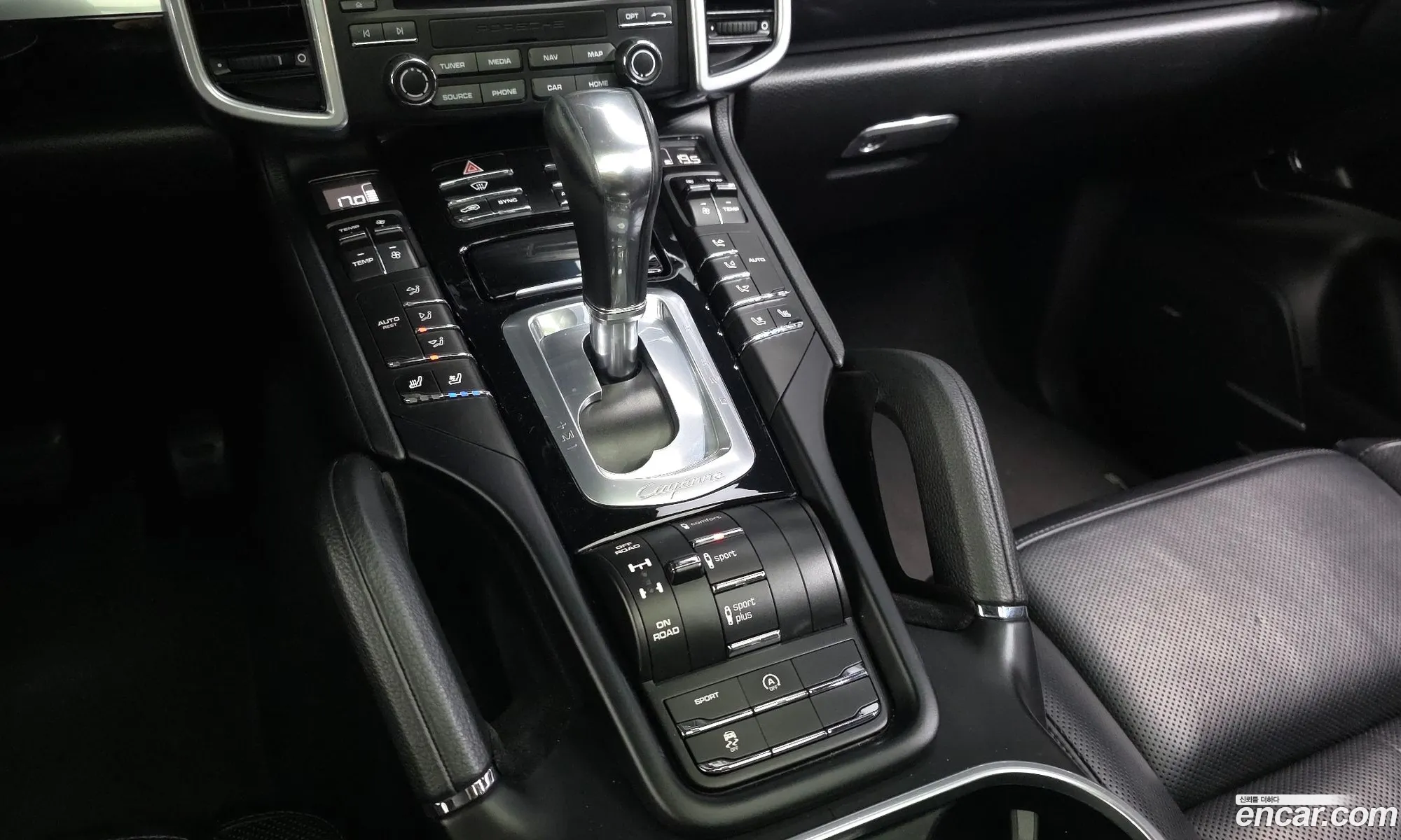 Porsche Cayenne 2017 WP1AF2928HLA30469 — 4