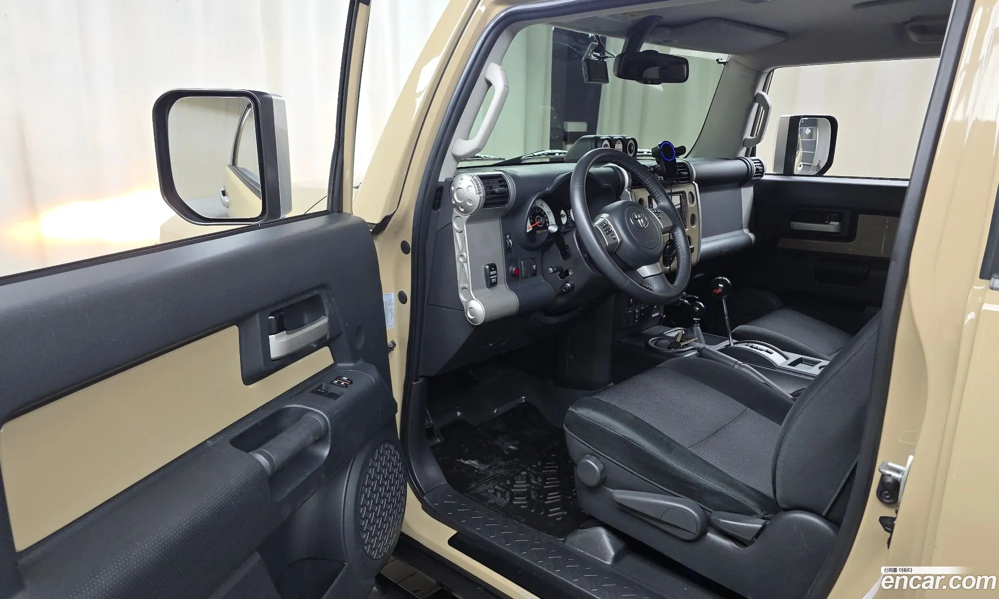 Toyota FJ Cruiser 2014 — 16