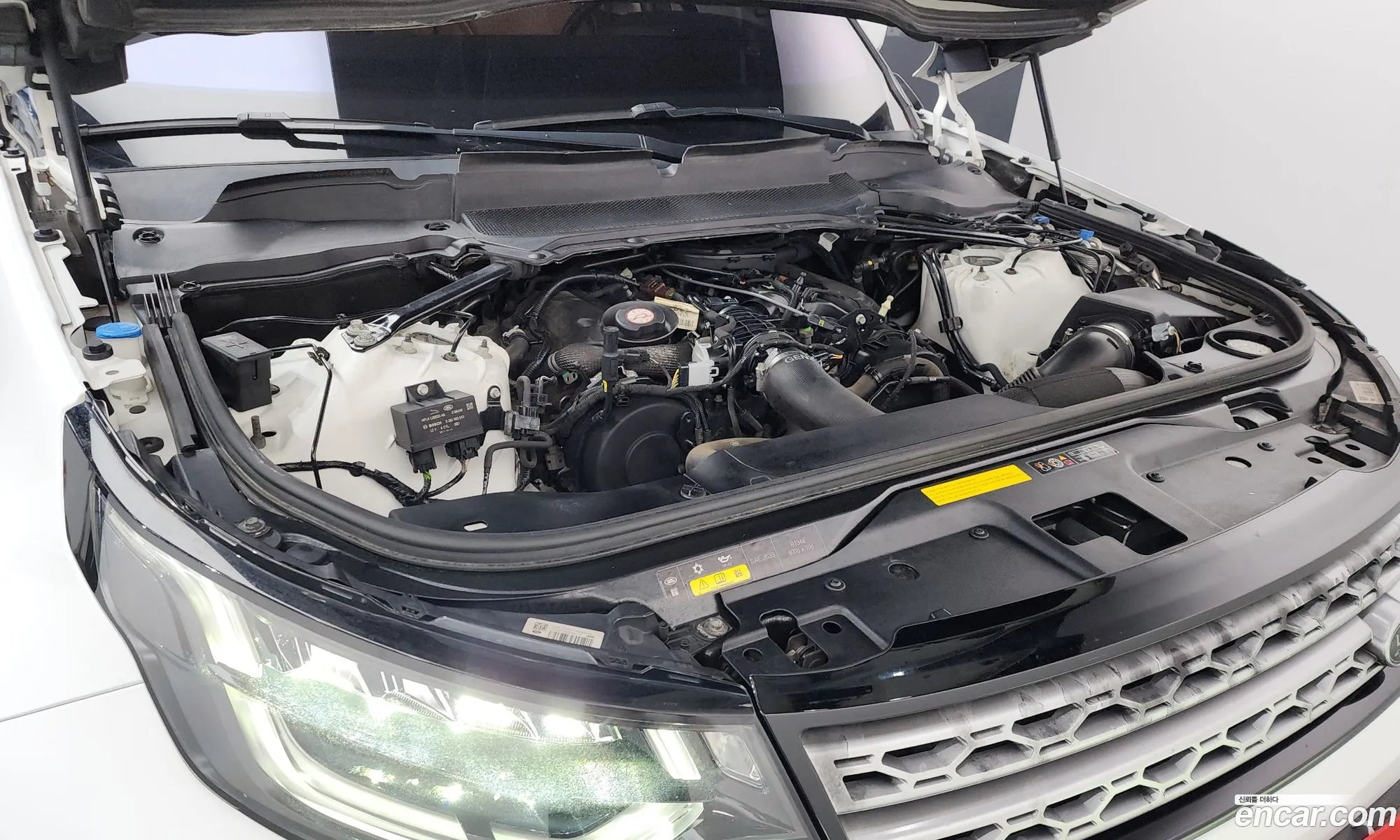 Land Rover Discovery 5