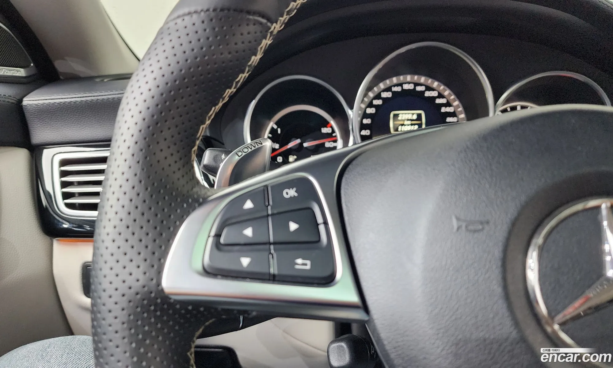 Mercedes-Benz CLS-Class W218 2011 WDDLJ7EB2CA038086 — 6