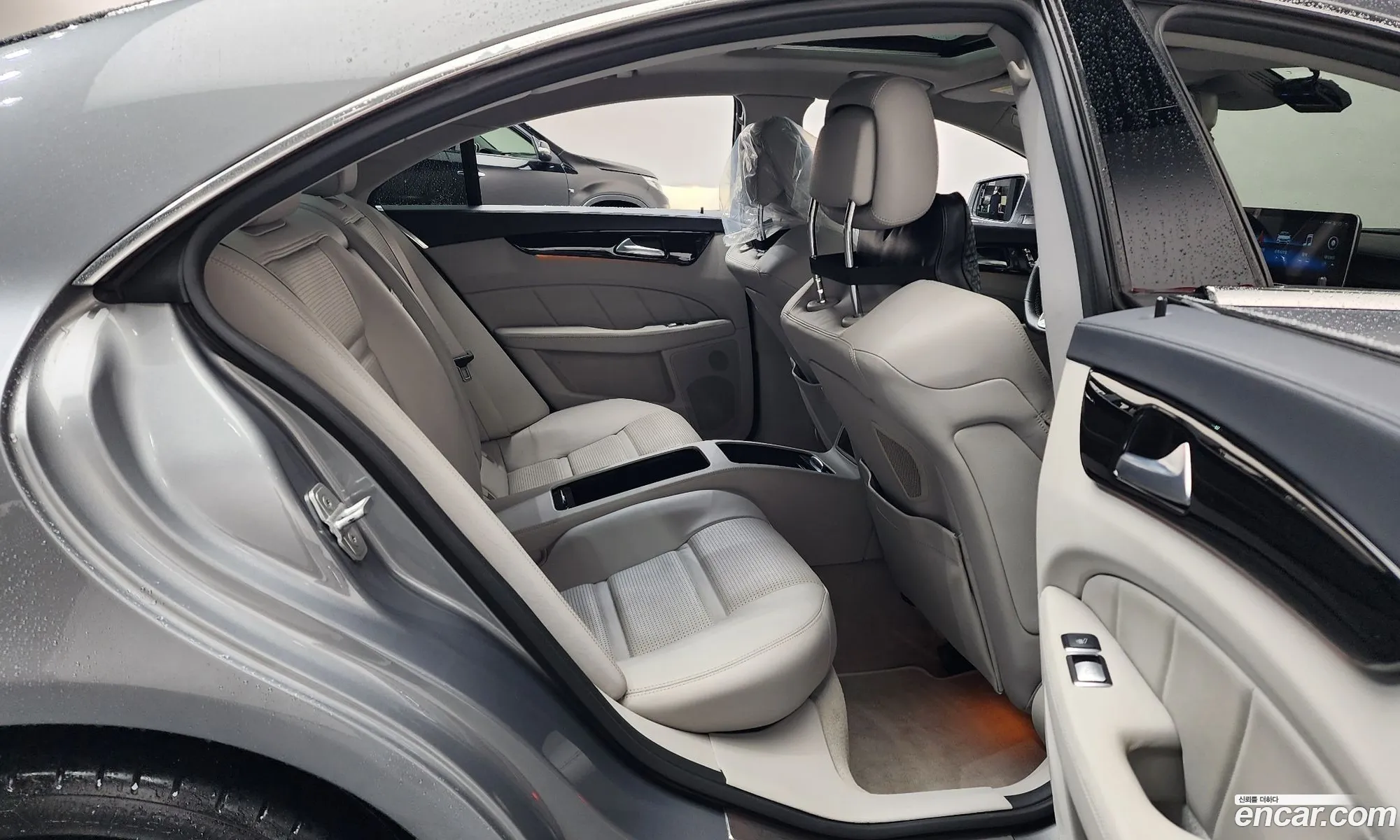 Mercedes-Benz CLS-Class W218 2011 WDDLJ7EB2CA038086 — 2