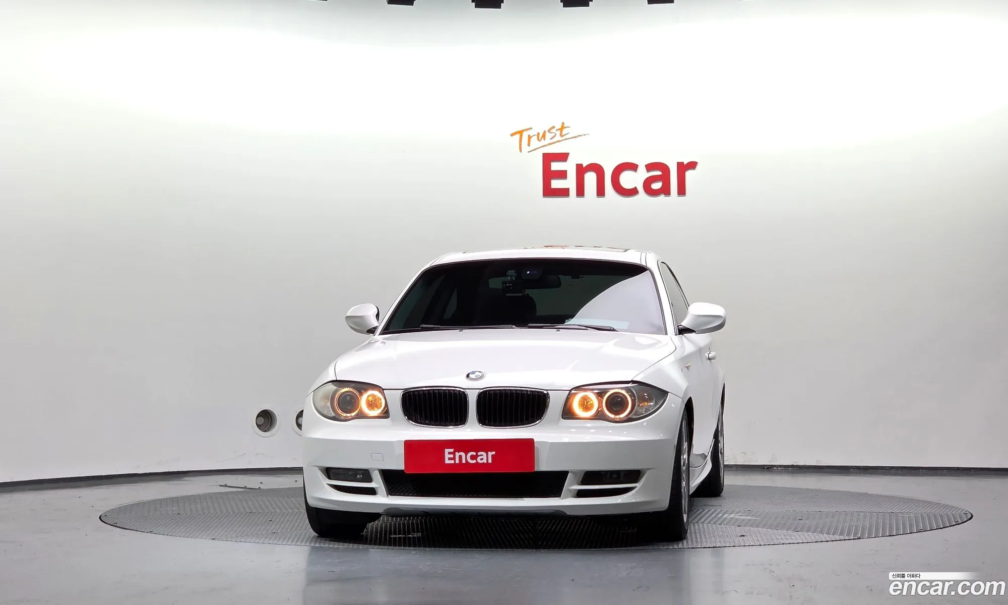 BMW 1 Series 2010 WBAUR3108AVL40702 — 7