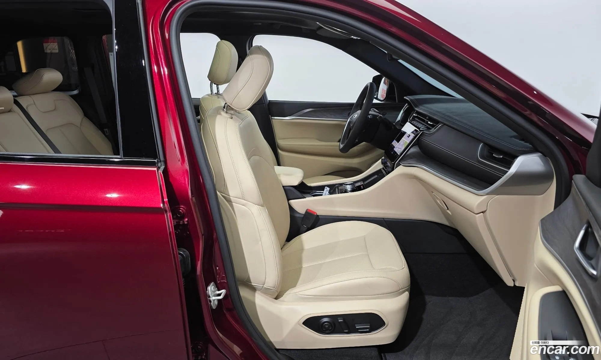 Jeep Grand Cherokee 2023 — 4
