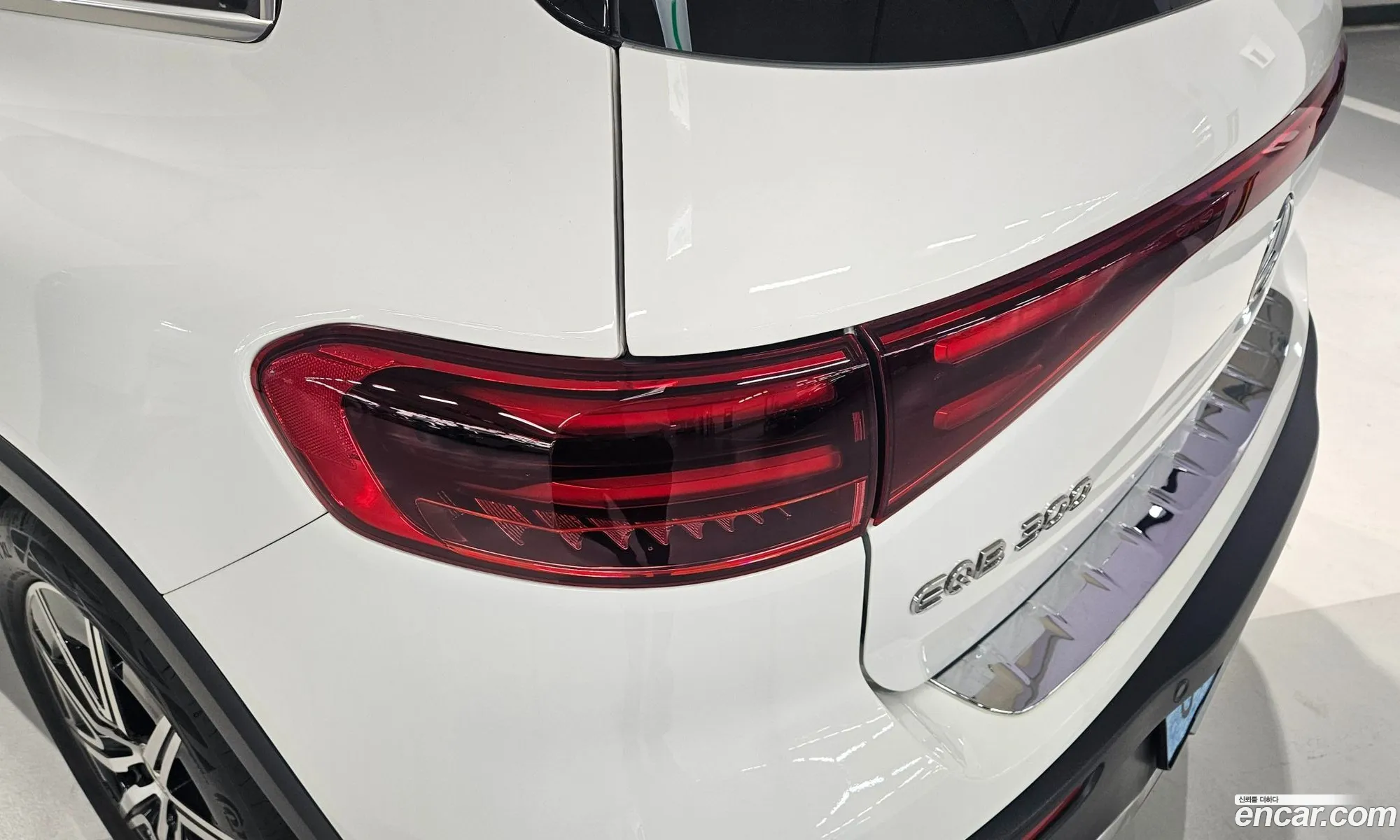 Mercedes-Benz EQB X243 2025 — 9