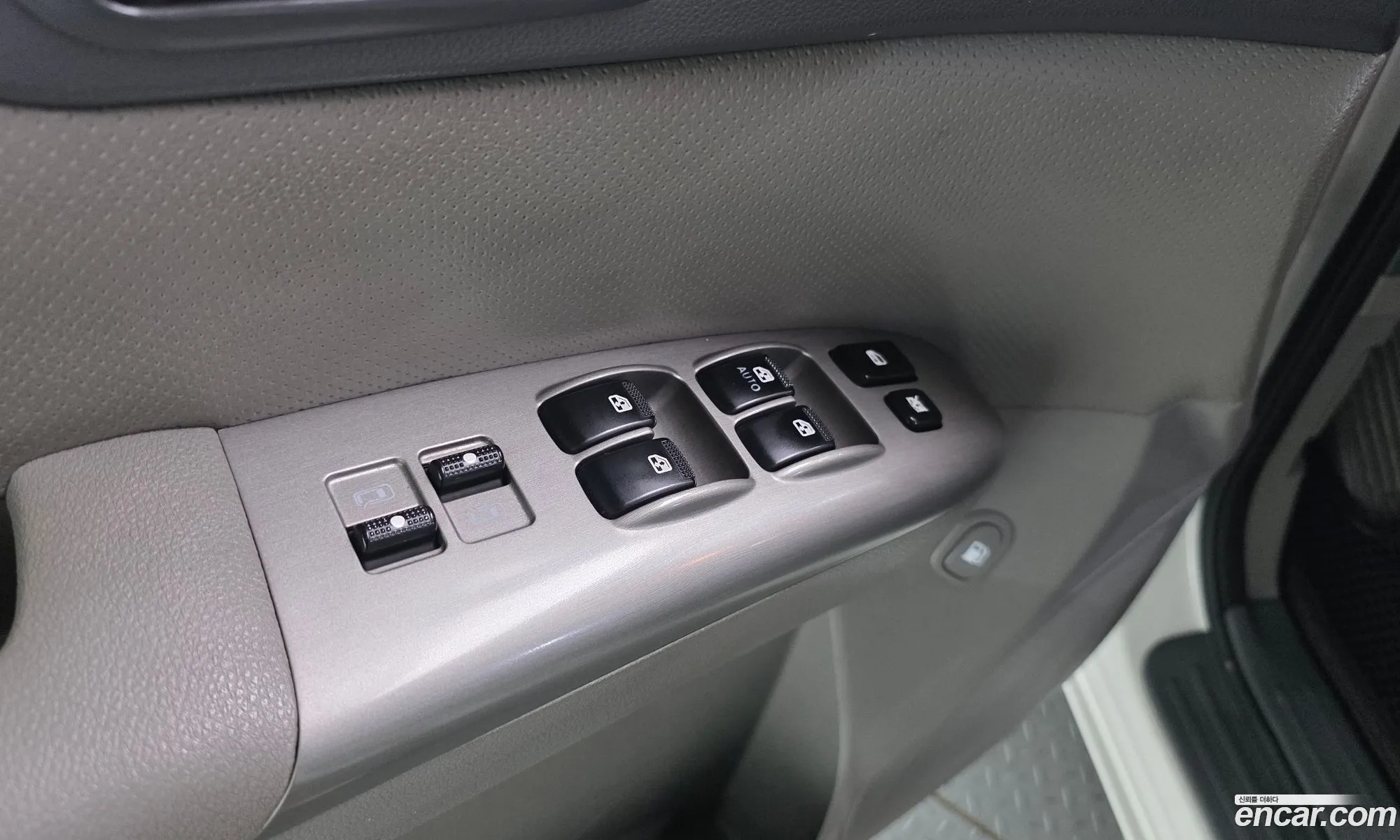 Kia Carnival R 2013 — 6
