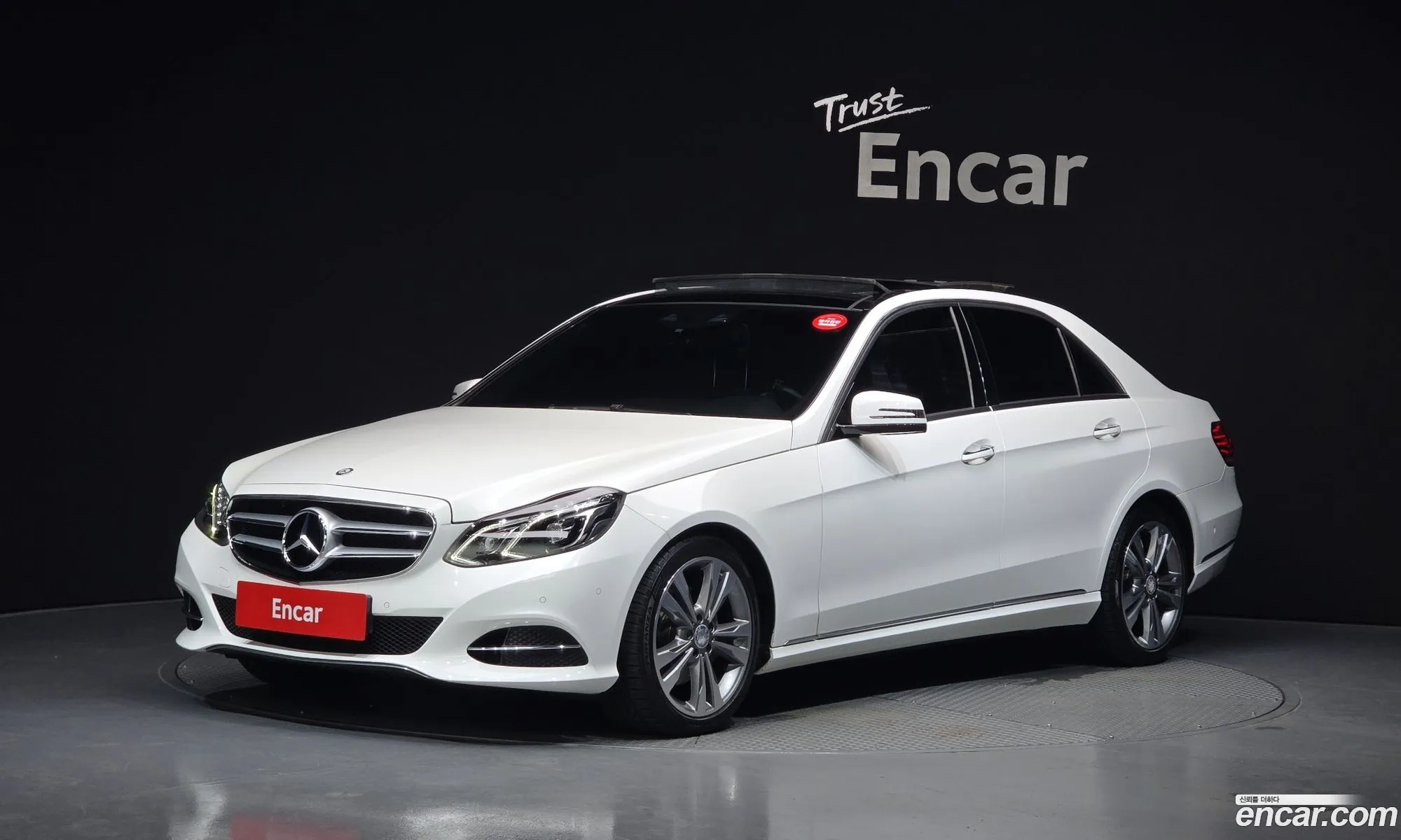 Mercedes-Benz E-Class W212 2013 WDDHF5FB9EA831074 — 10
