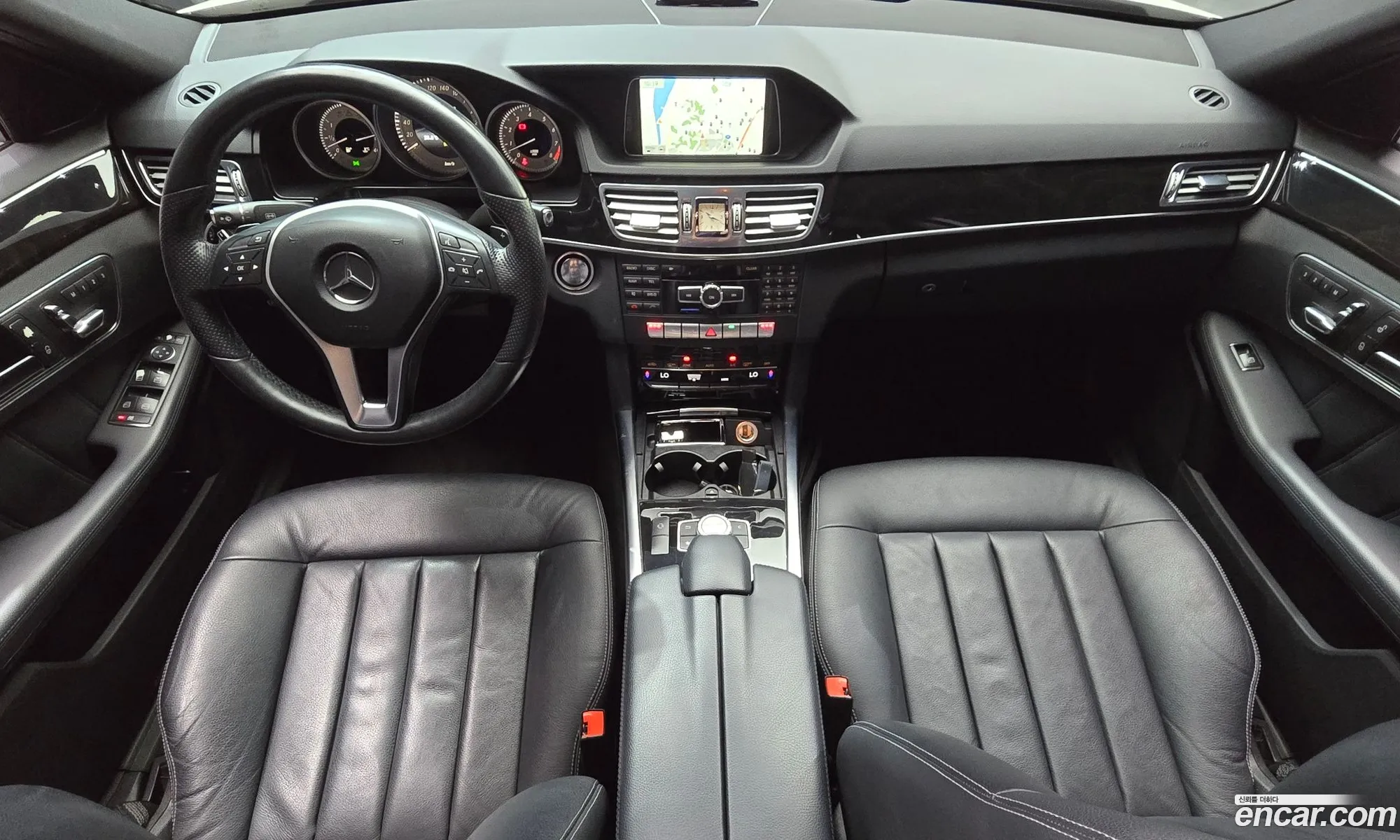 Mercedes-Benz E-Class W212 2013 WDDHF5FB9EA831074 — 13