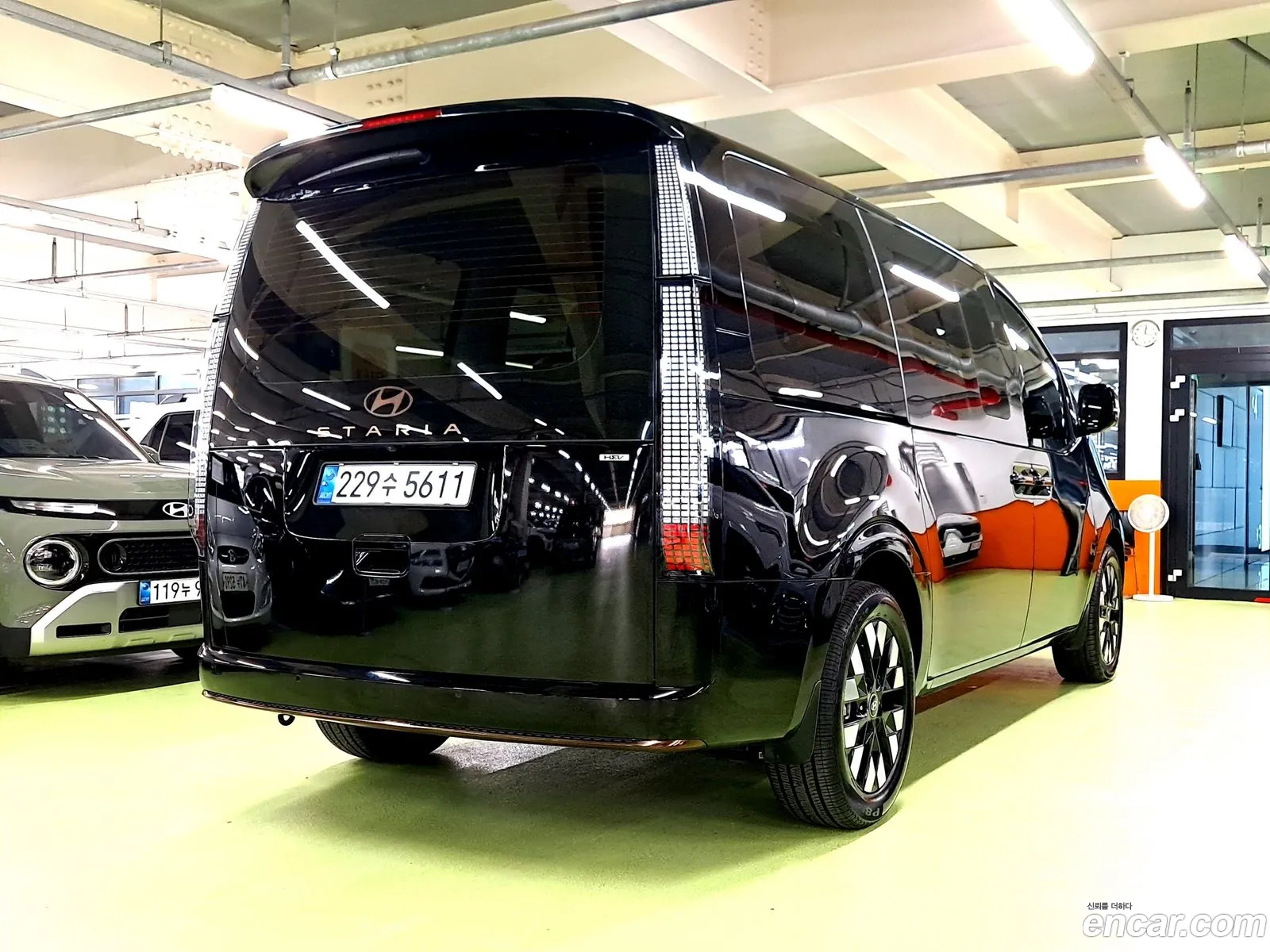 Hyundai Staria 2024 — 2