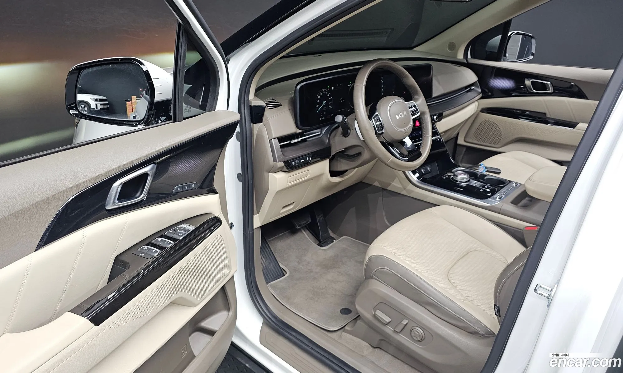 Kia Carnival 2022 — 10