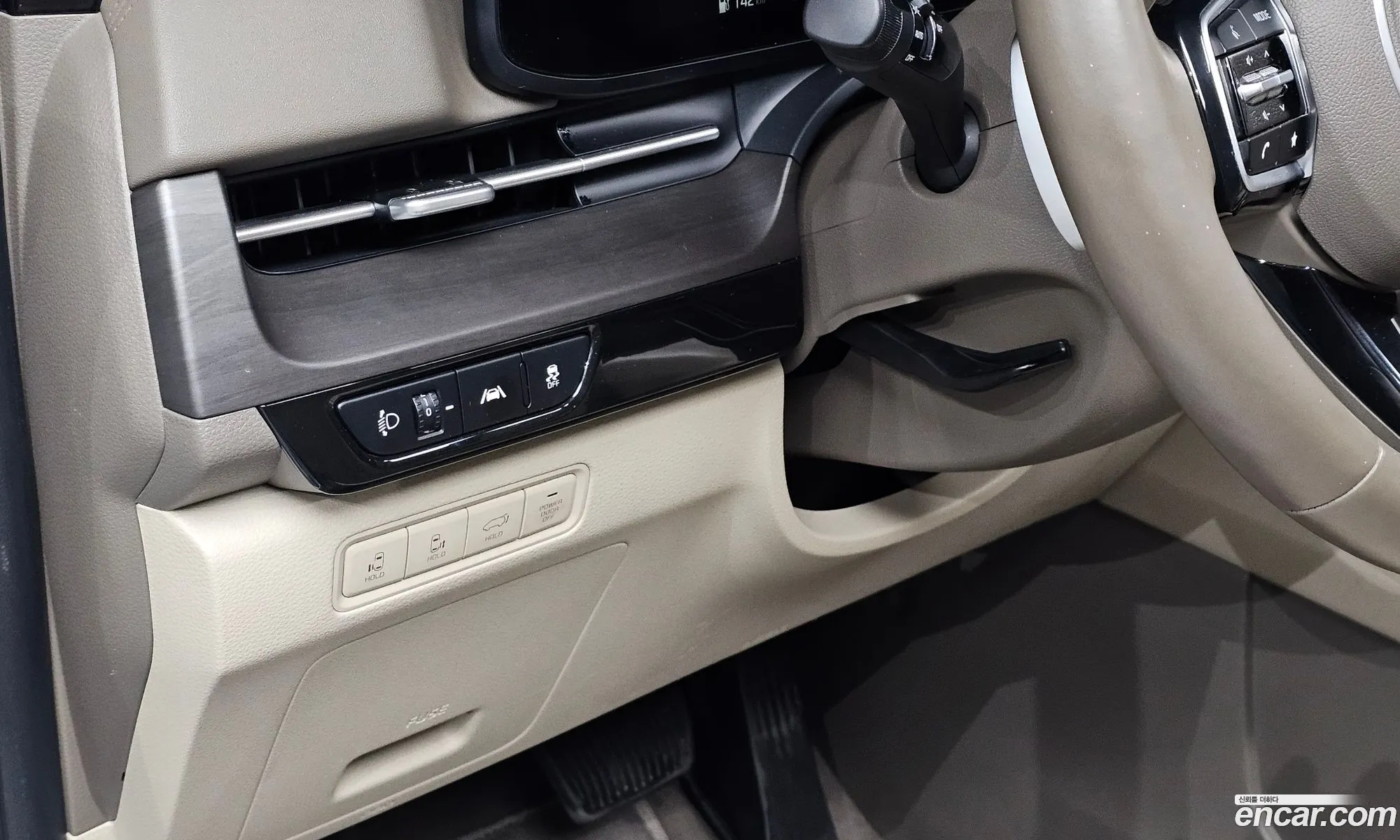 Kia Carnival 2022 — 23