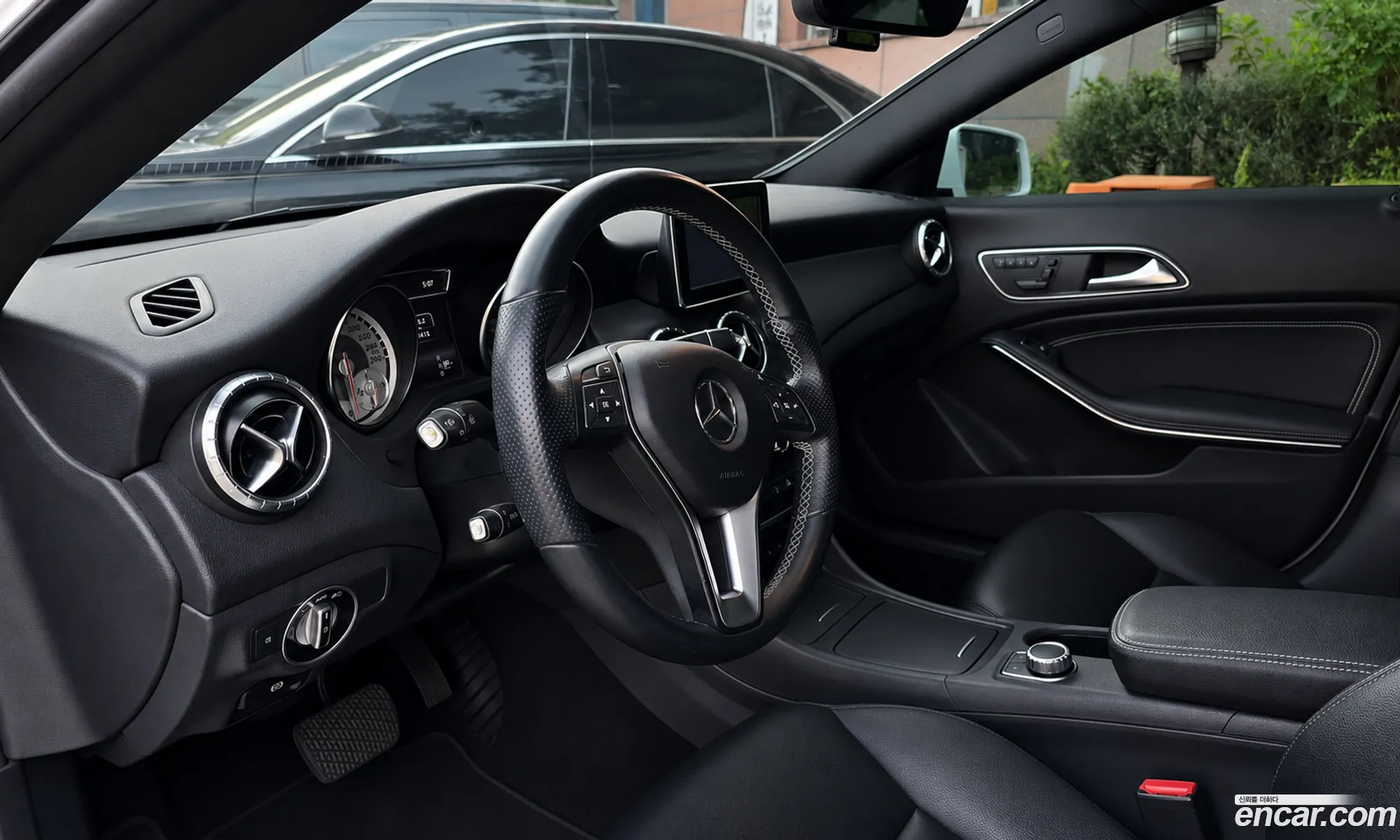 Mercedes-Benz CLA-Class C117 2014 — 5