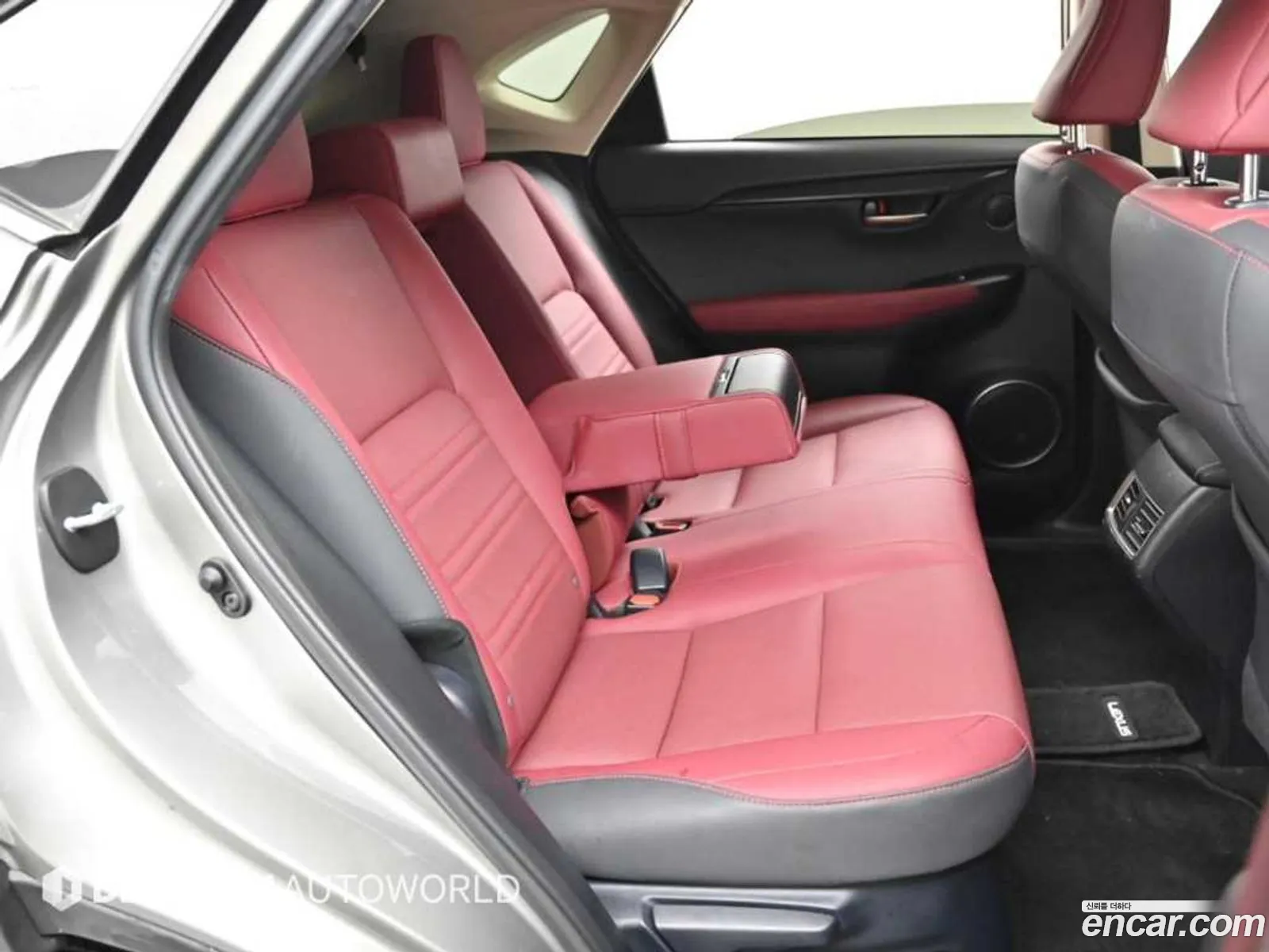 Lexus NX300h 2021 — 7