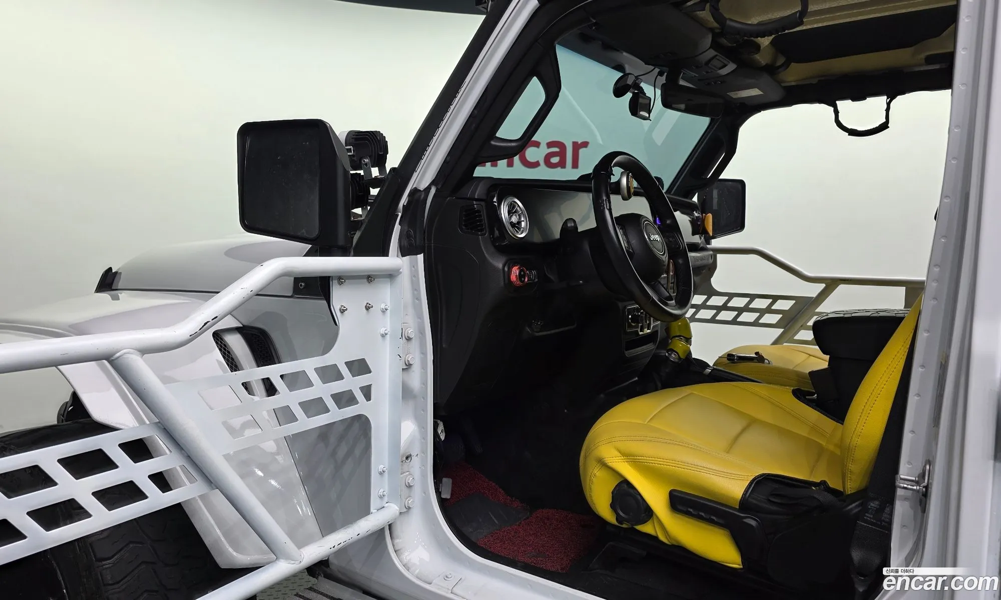 Jeep Wrangler 2020 — 18