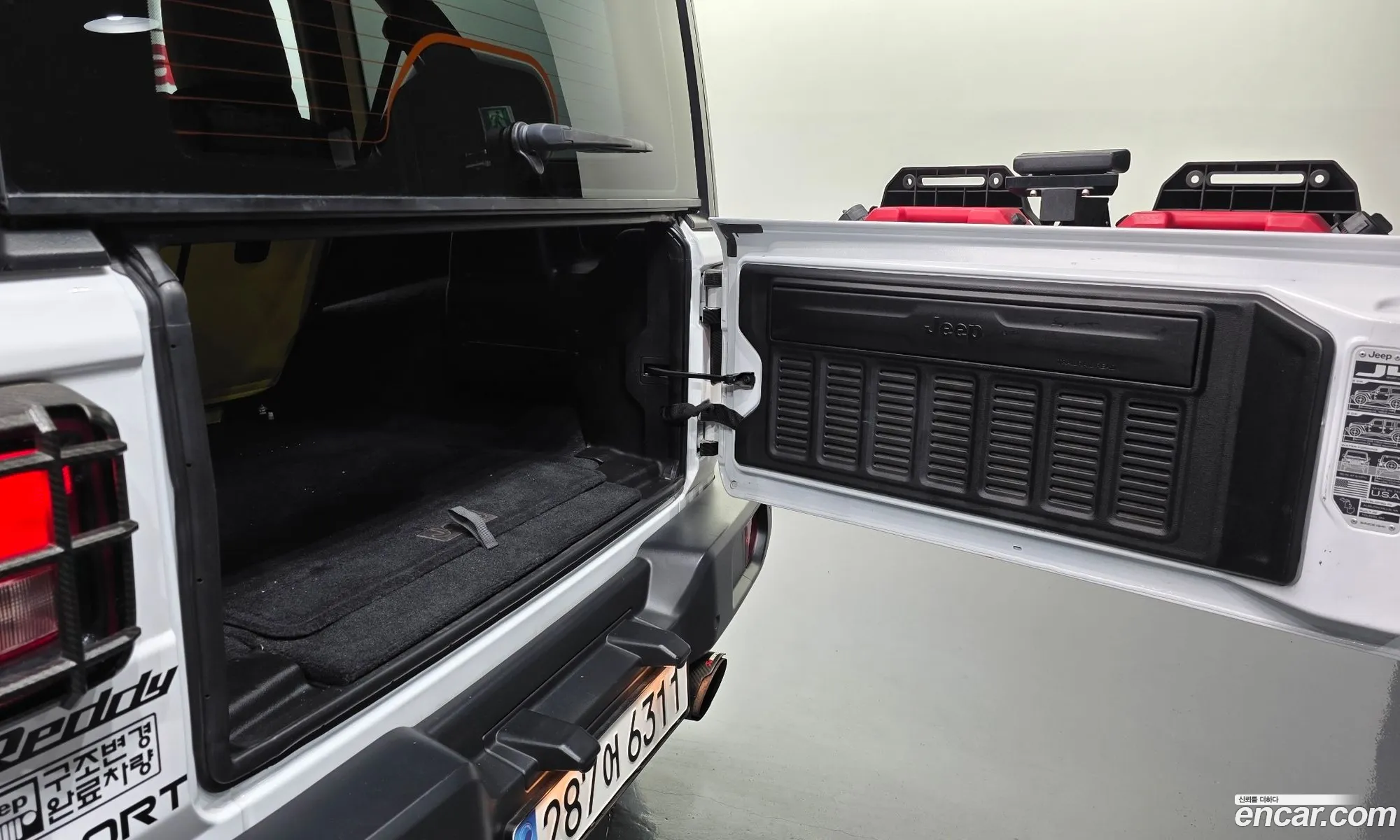 Jeep Wrangler 2020 — 4