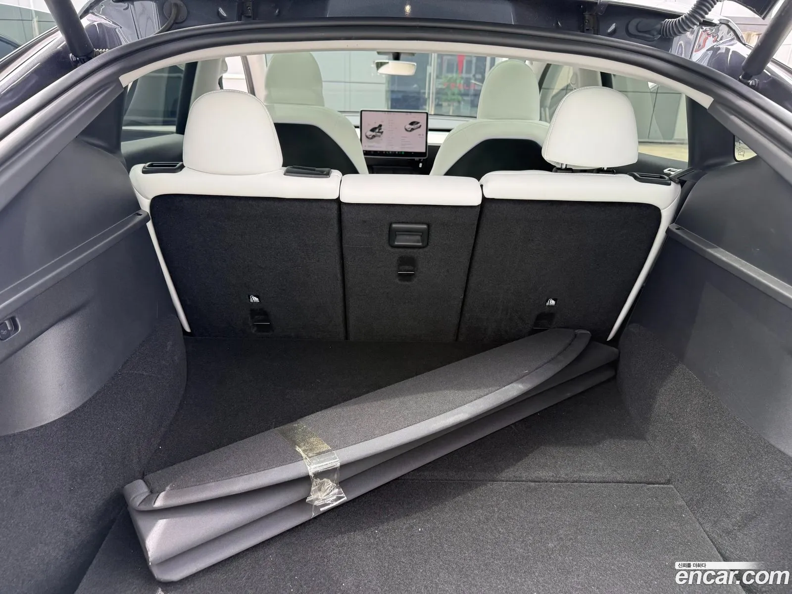 Tesla Model Y 2023 — 6