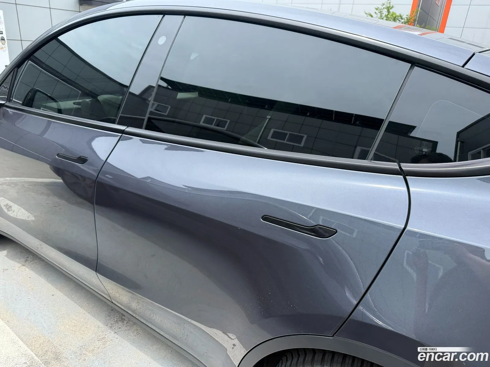 Tesla Model Y 2023 — 4