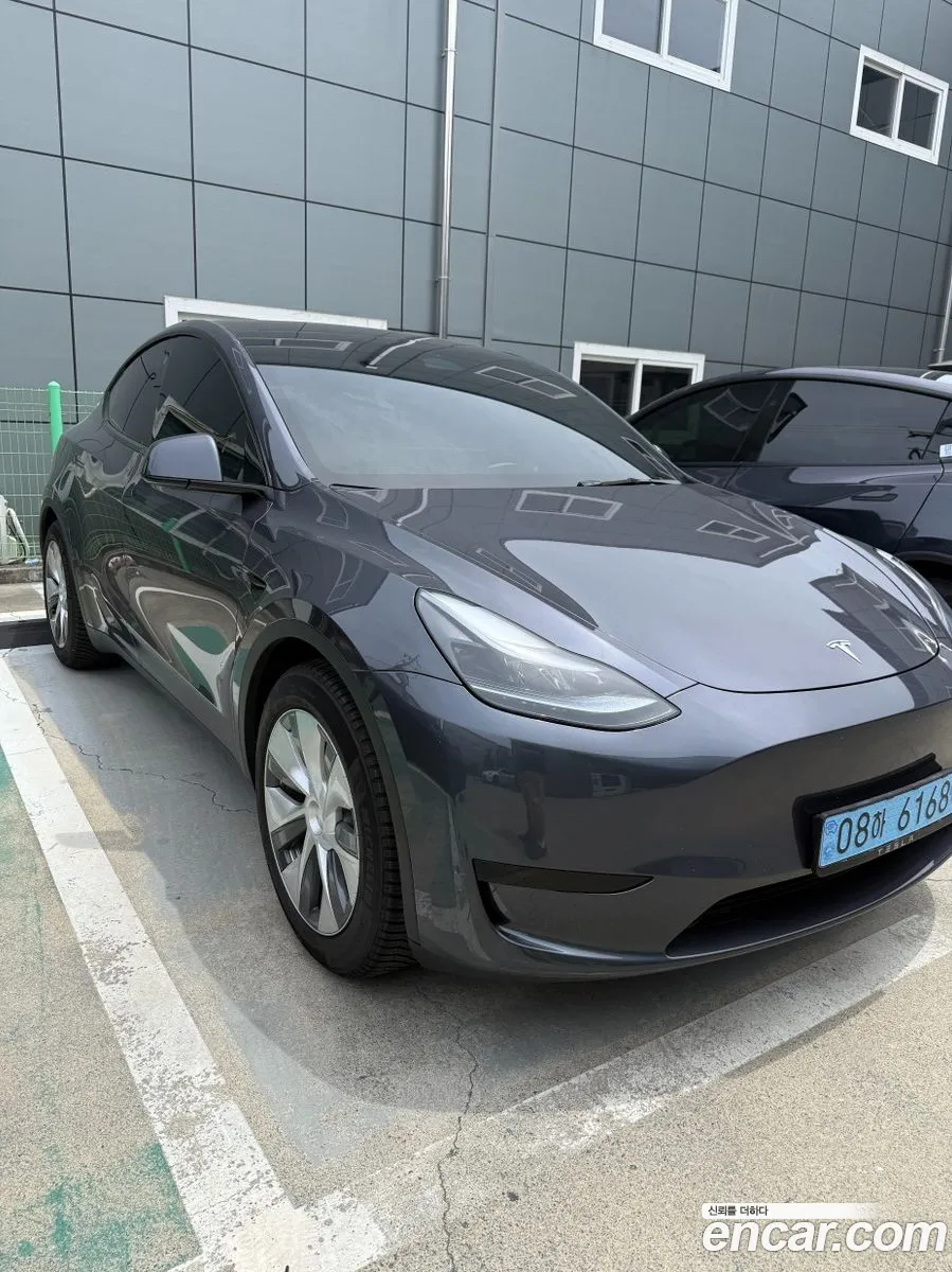Tesla Model Y 2023 — 5