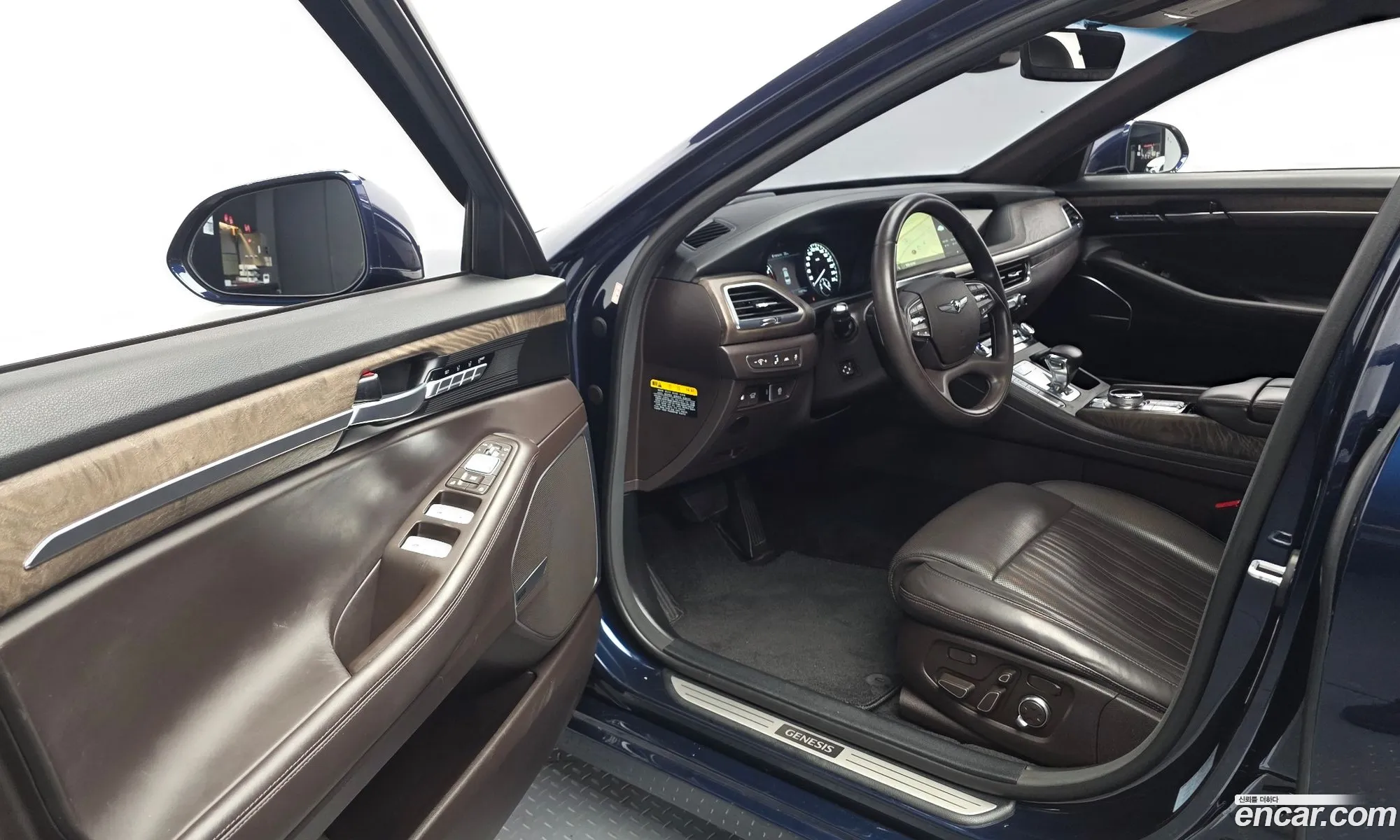 Genesis G90 2018 — 19