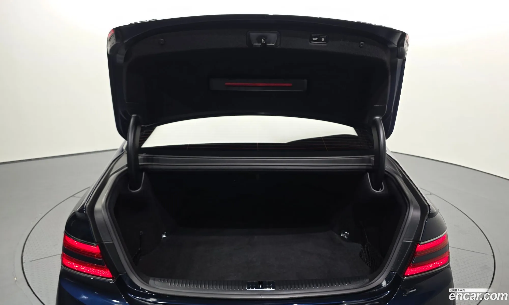 Genesis G90 2018 — 3