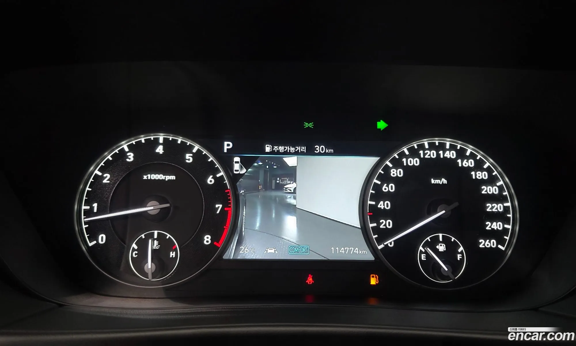 Genesis G90 2018 — 10