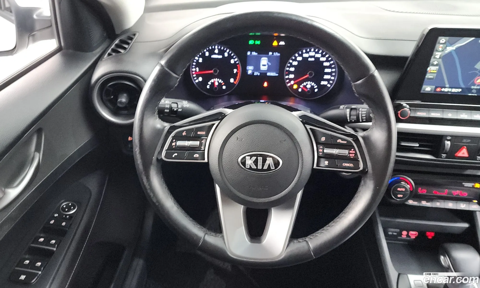 Kia K3 2019 — 10