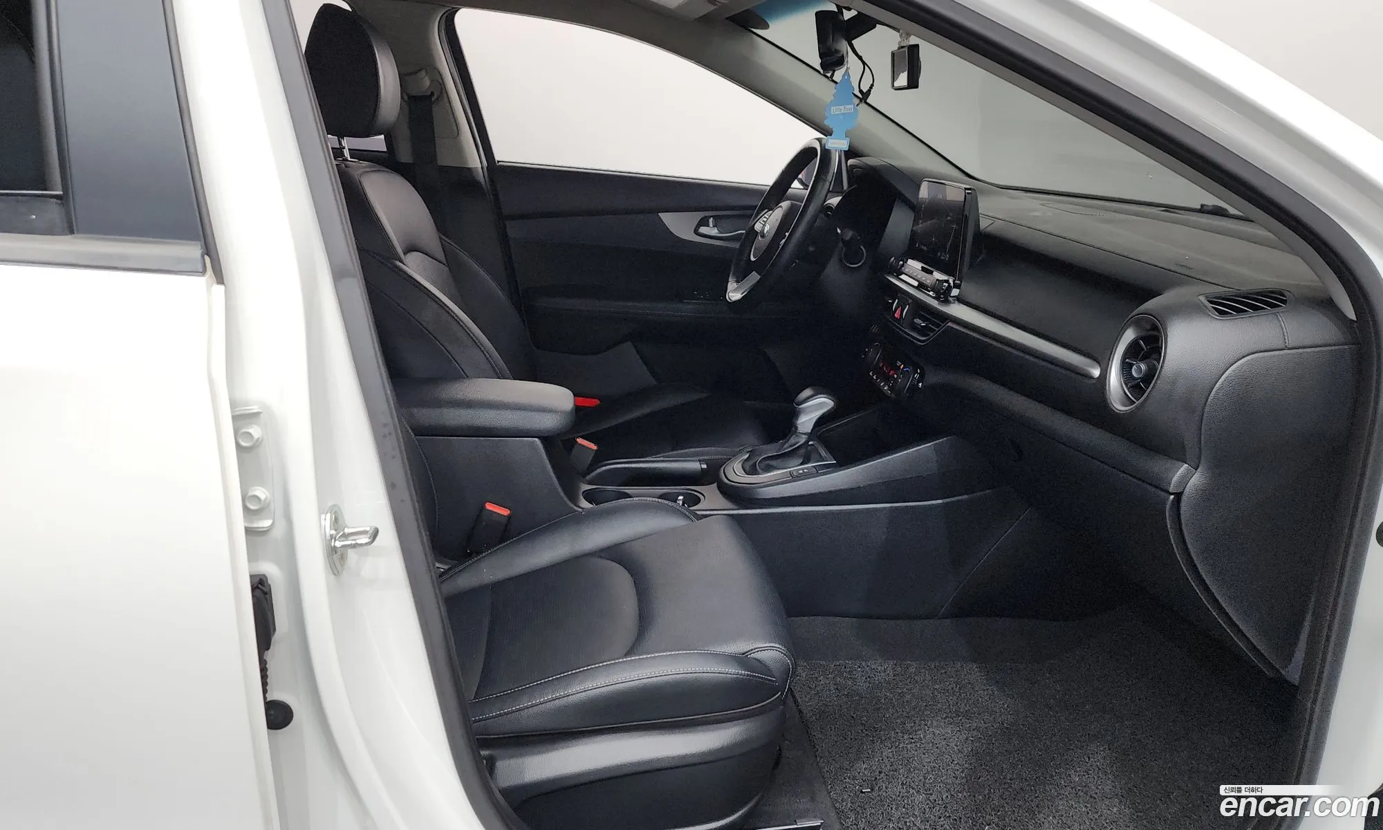 Kia K3 2019 — 15