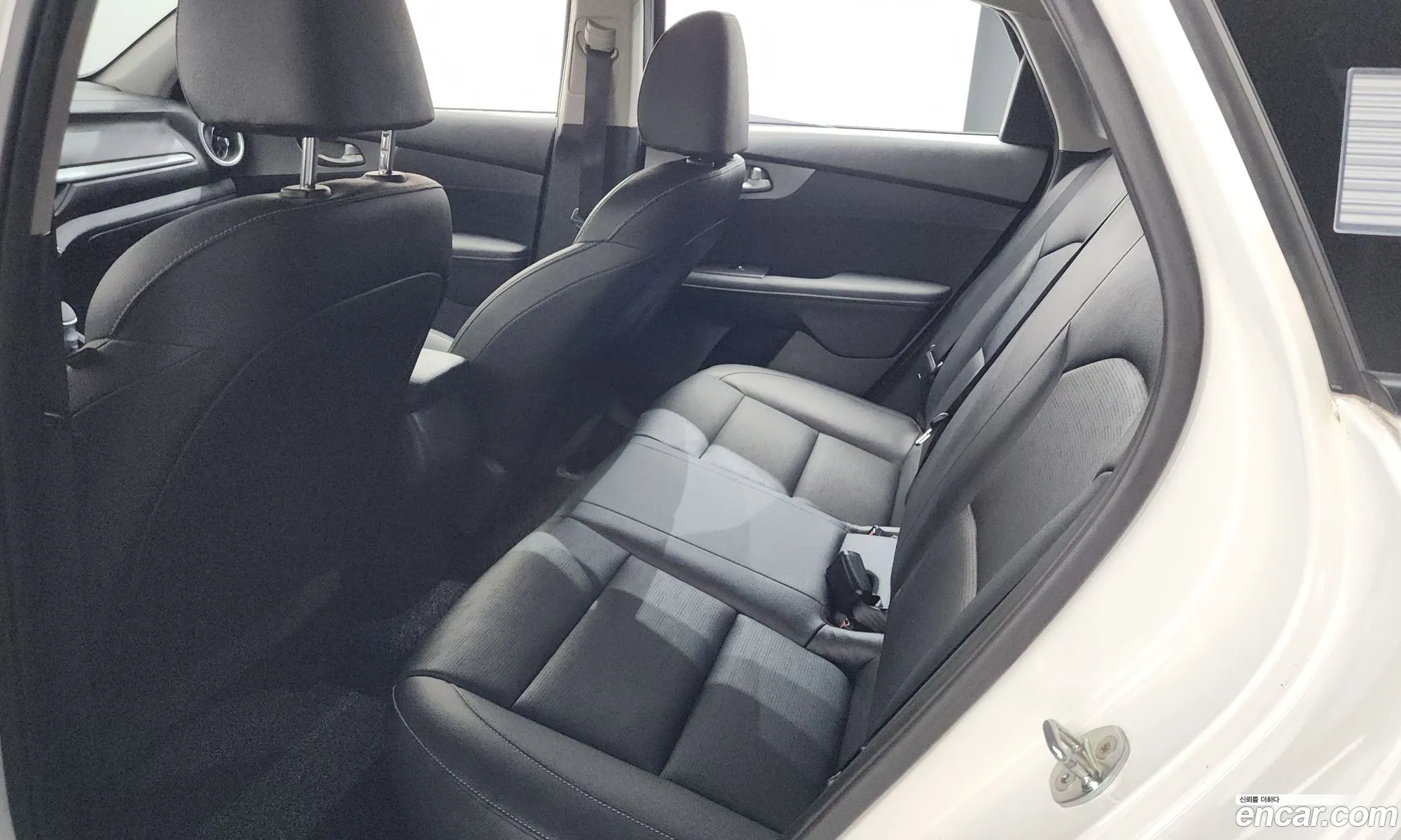 Kia K3 2019 — 27