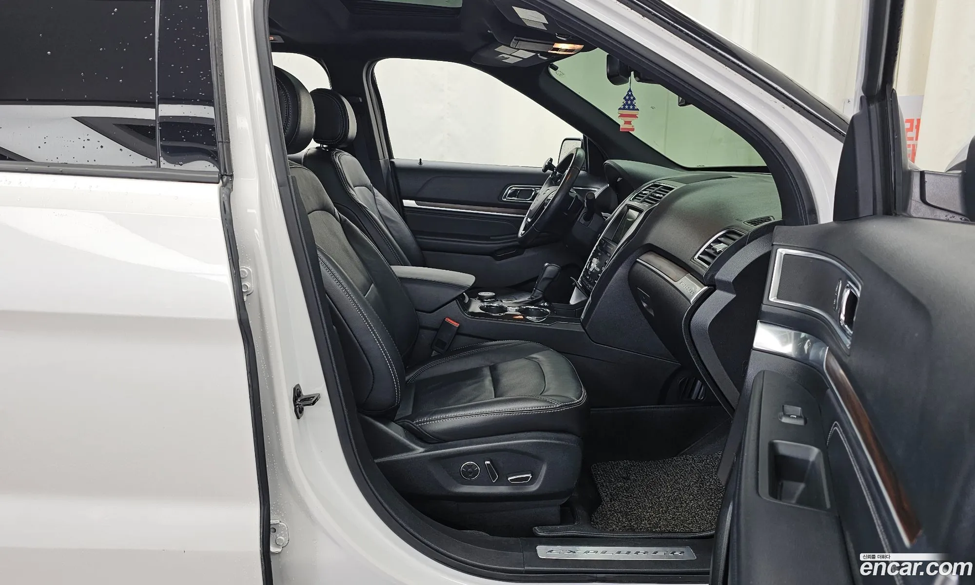Ford Explorer 2017 — 14