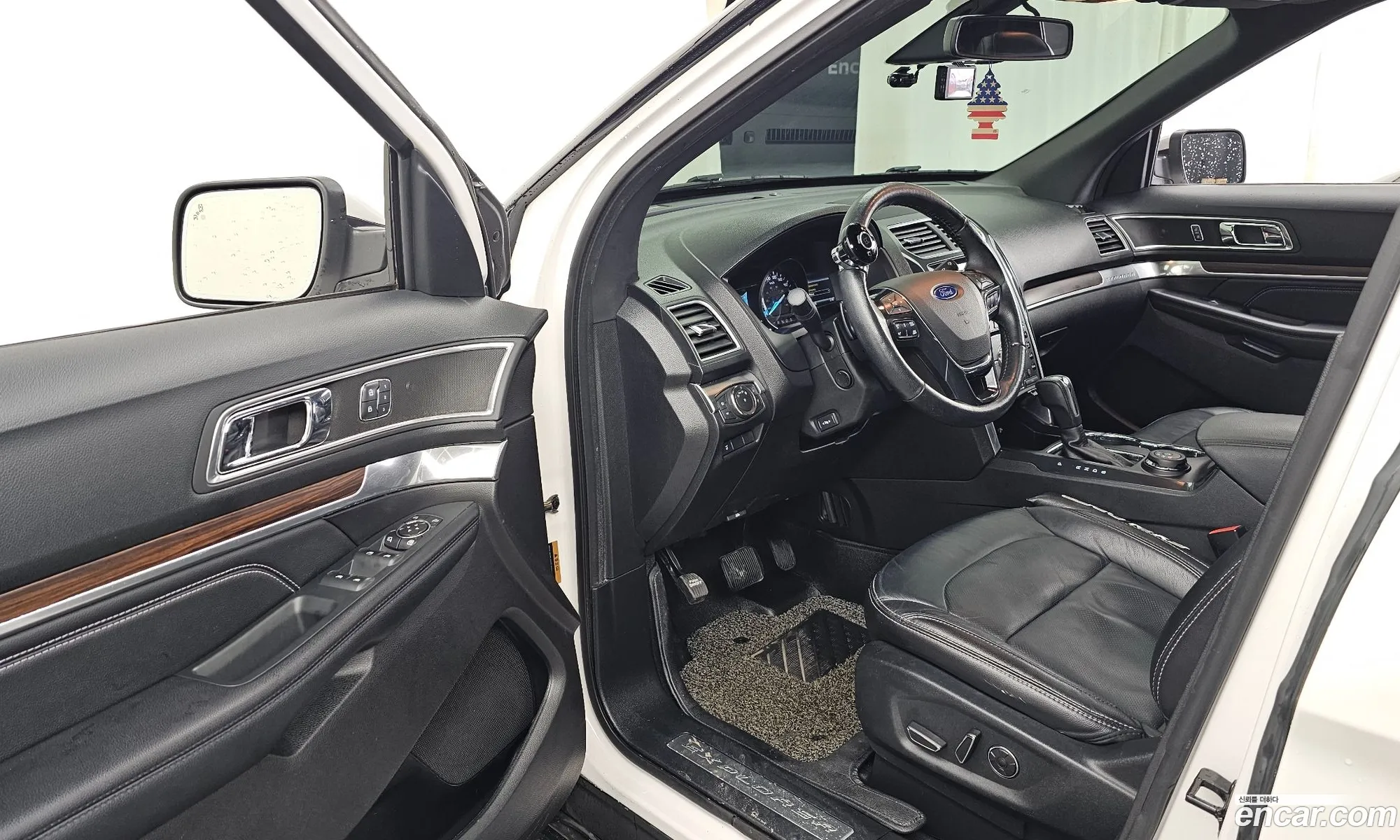 Ford Explorer 2017 — 16