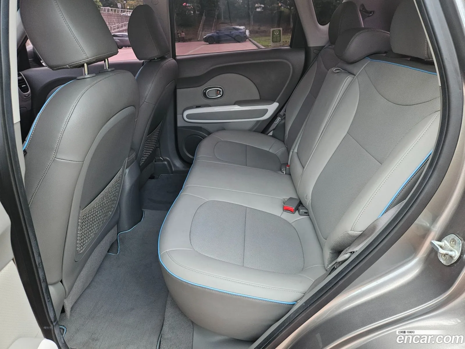 Kia Soul EV 2017 — 17