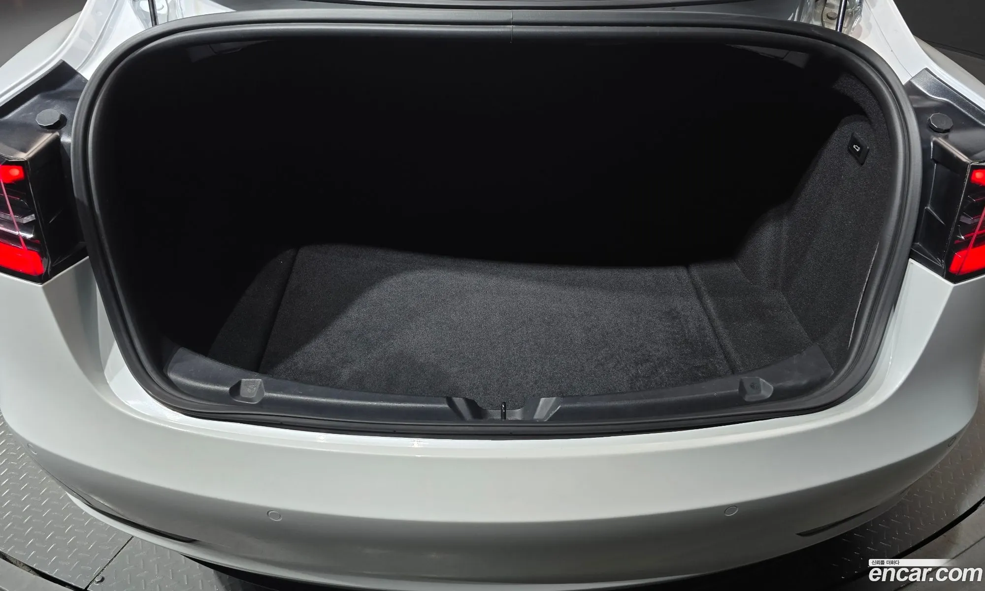Tesla Model 3 2020 — 14