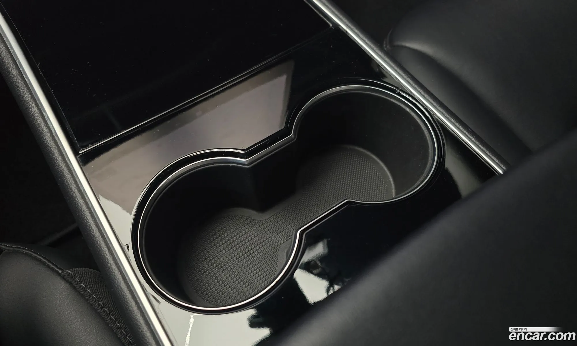 Tesla Model 3 2020 — 17