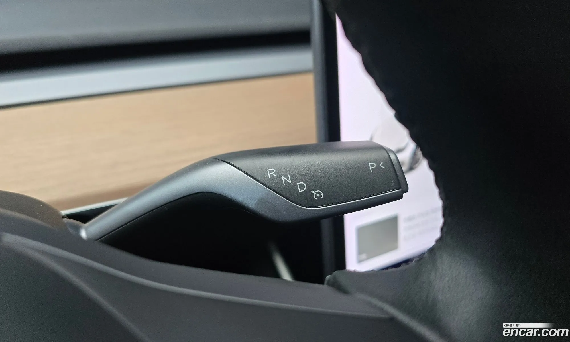 Tesla Model 3 2020 — 30