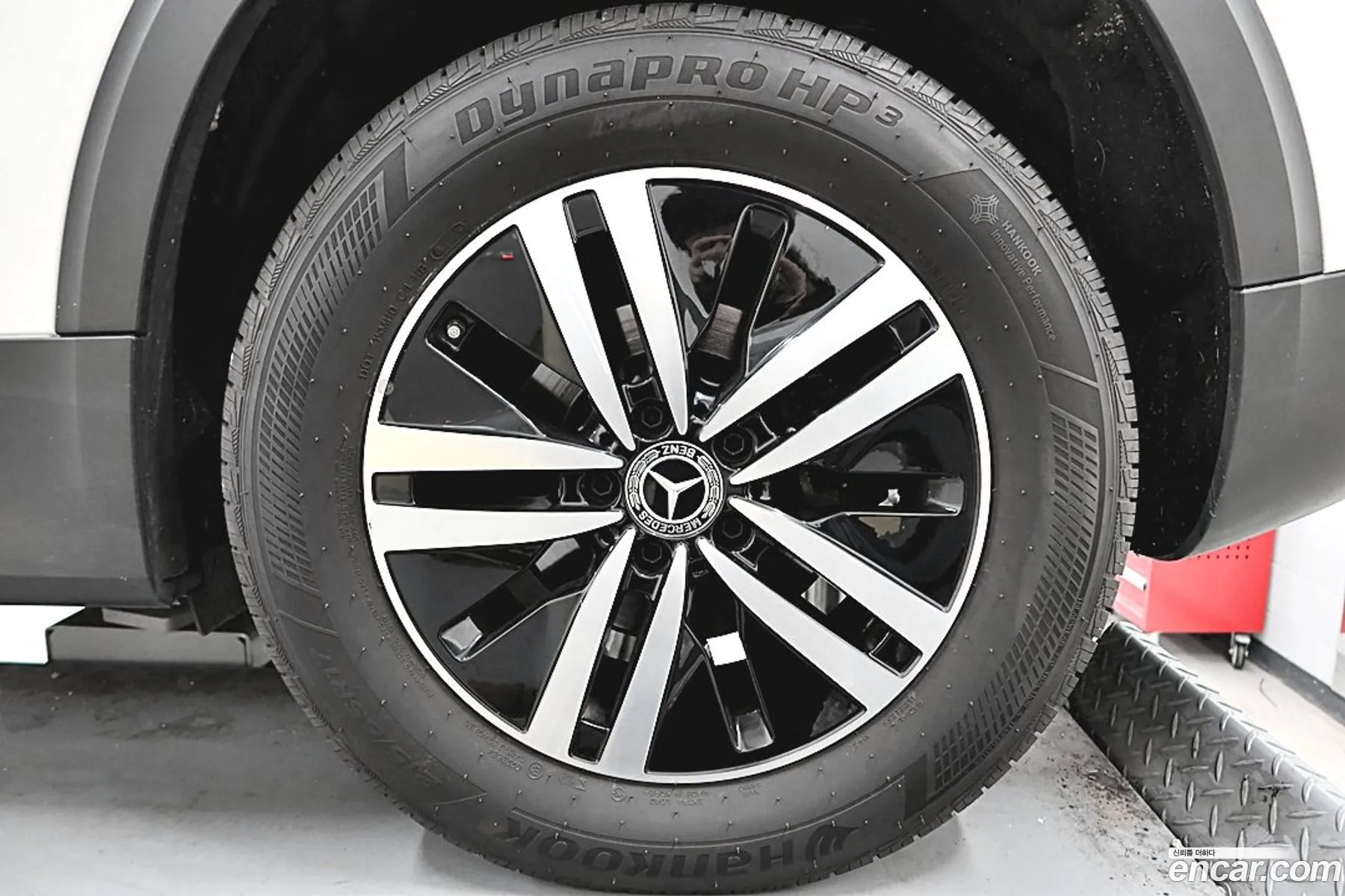 Mercedes-Benz GLB-Class X247 2021 — 13